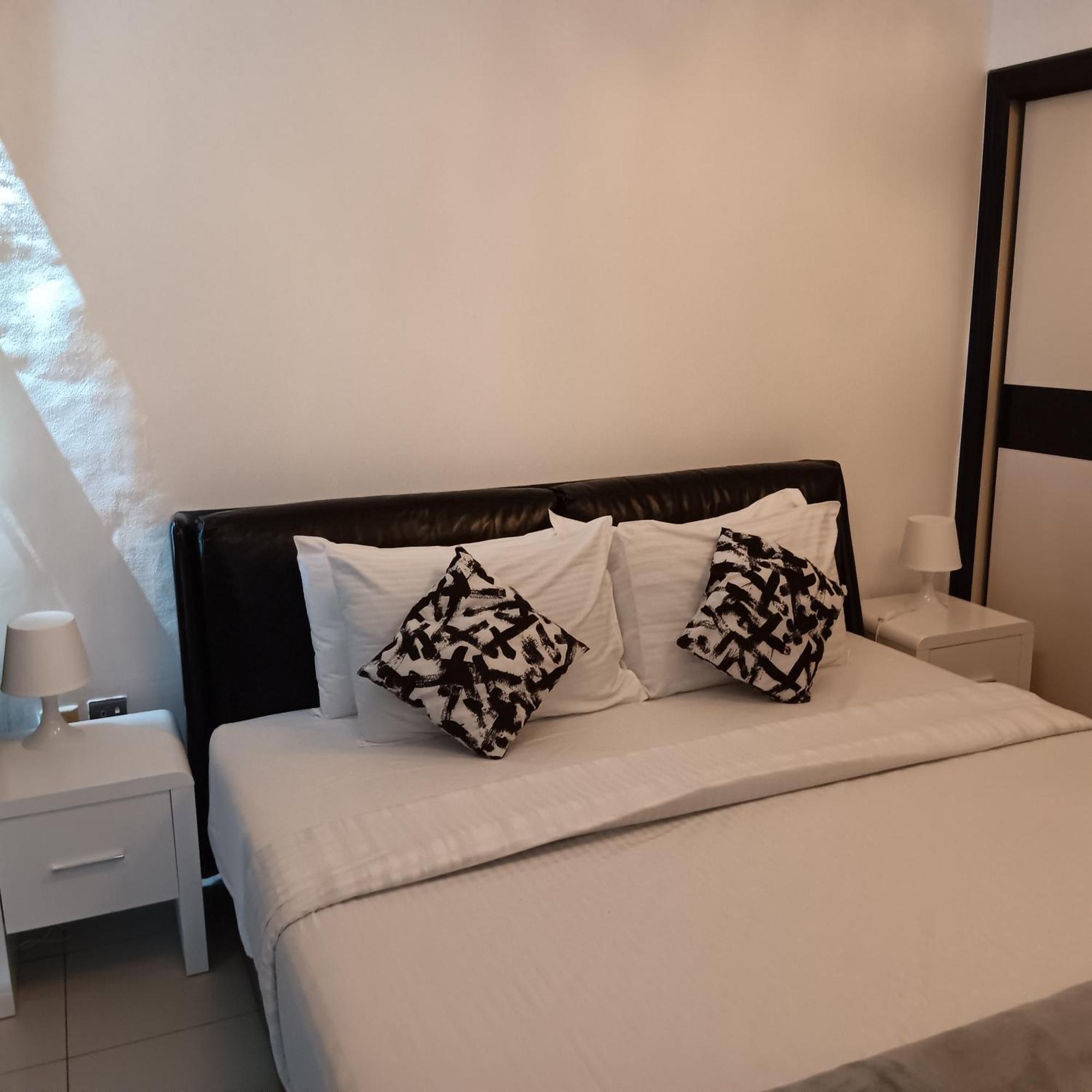 Remarkable 2-bed In Apartment