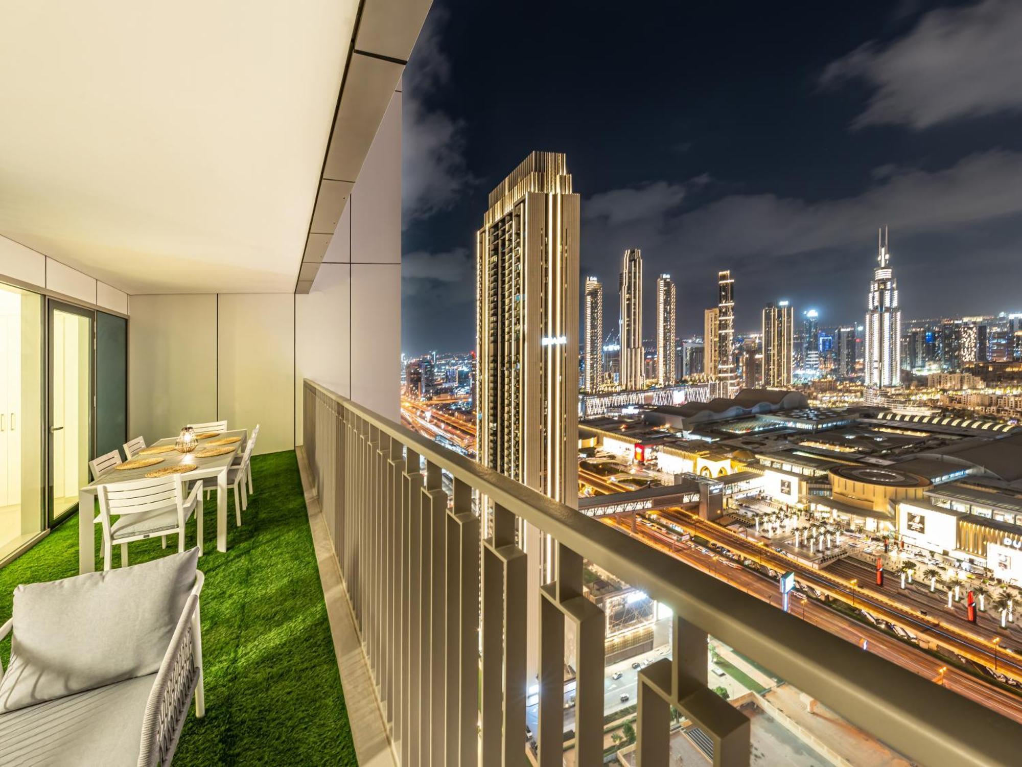 Downtown Views - Burj Khalifa & Fountain View Apartment Dubai