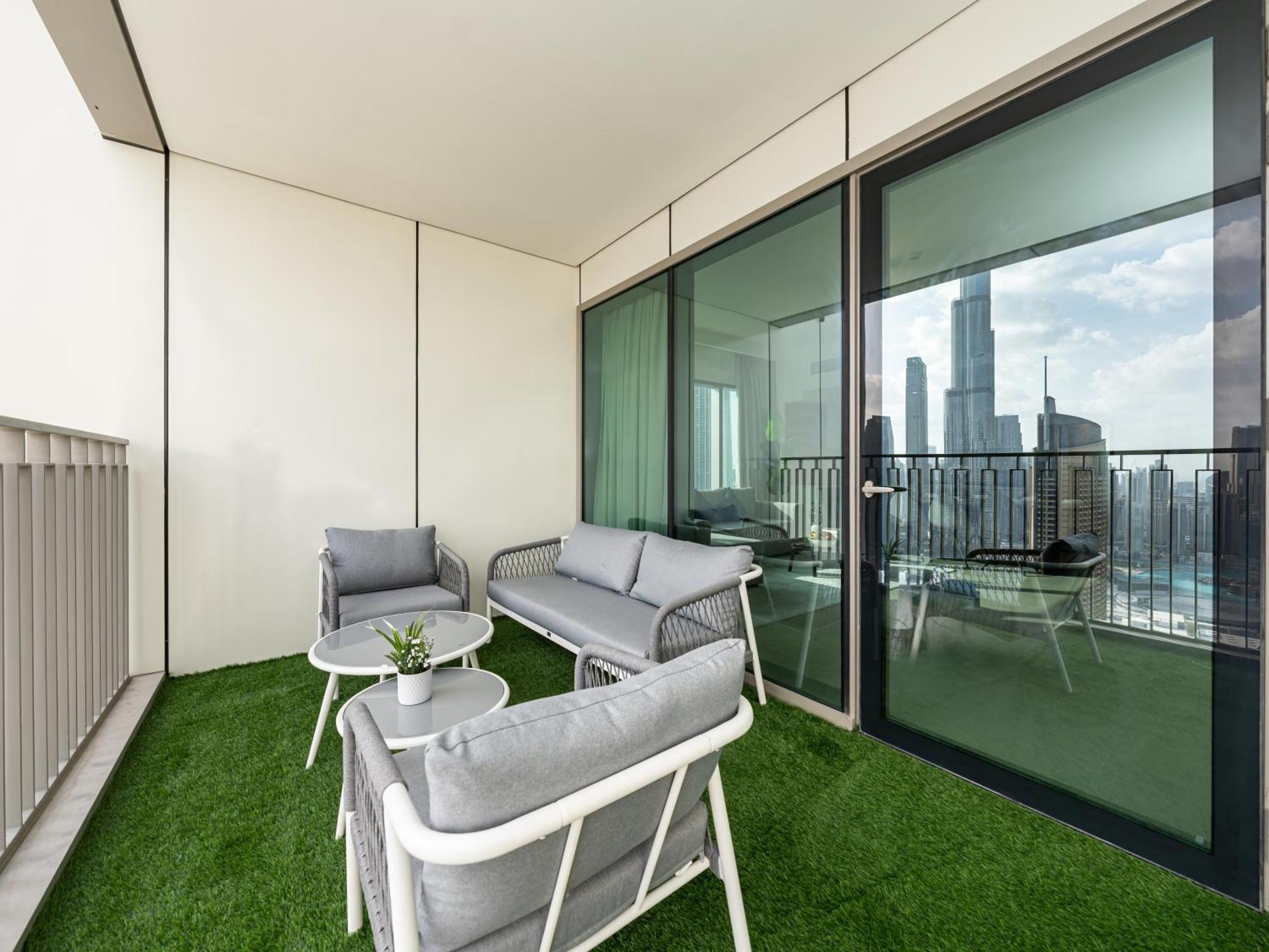 Downtown Views - Burj Khalifa & Fountain View Apartment