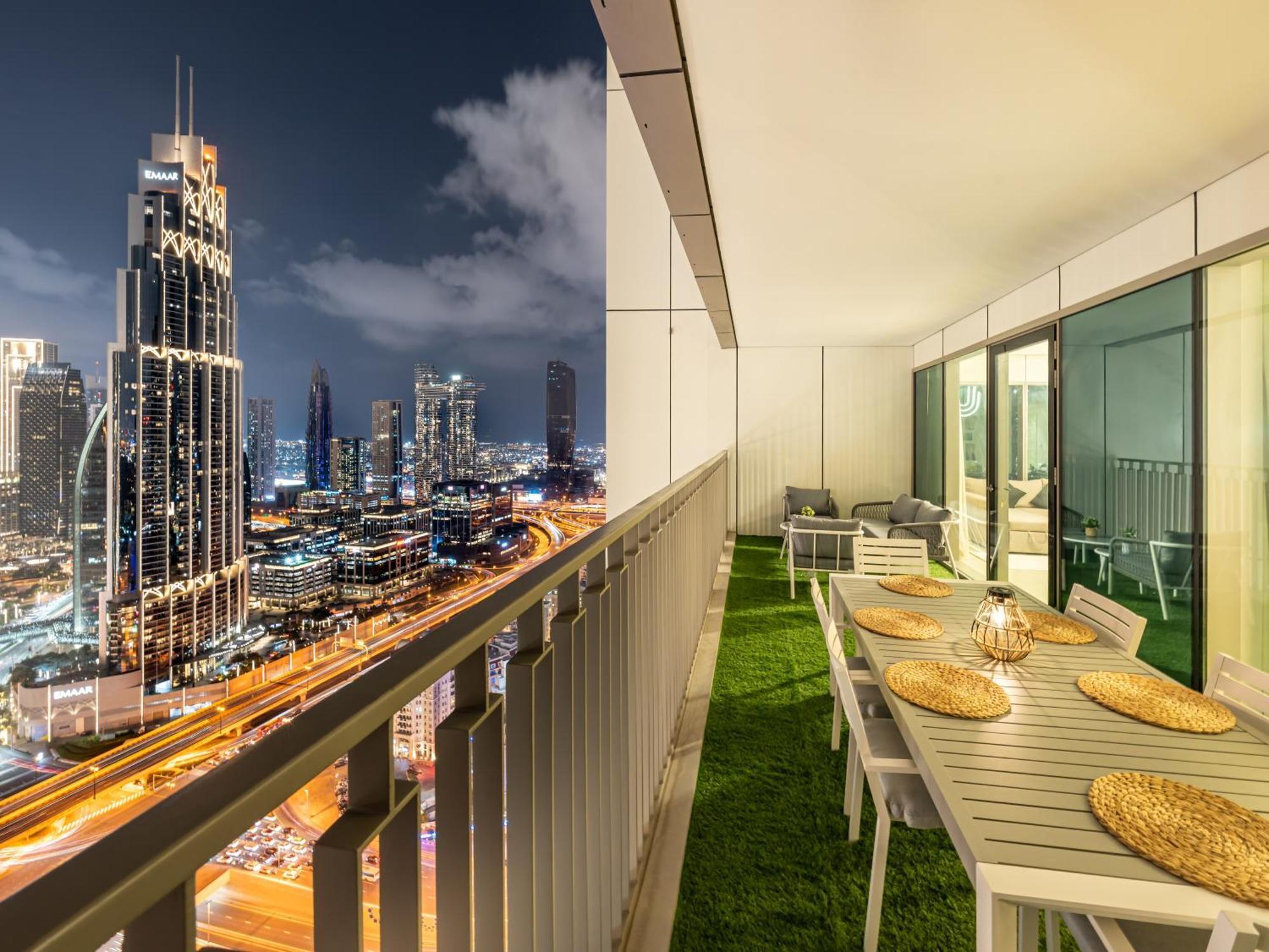Downtown Views - Burj Khalifa & Fountain View Apartment *