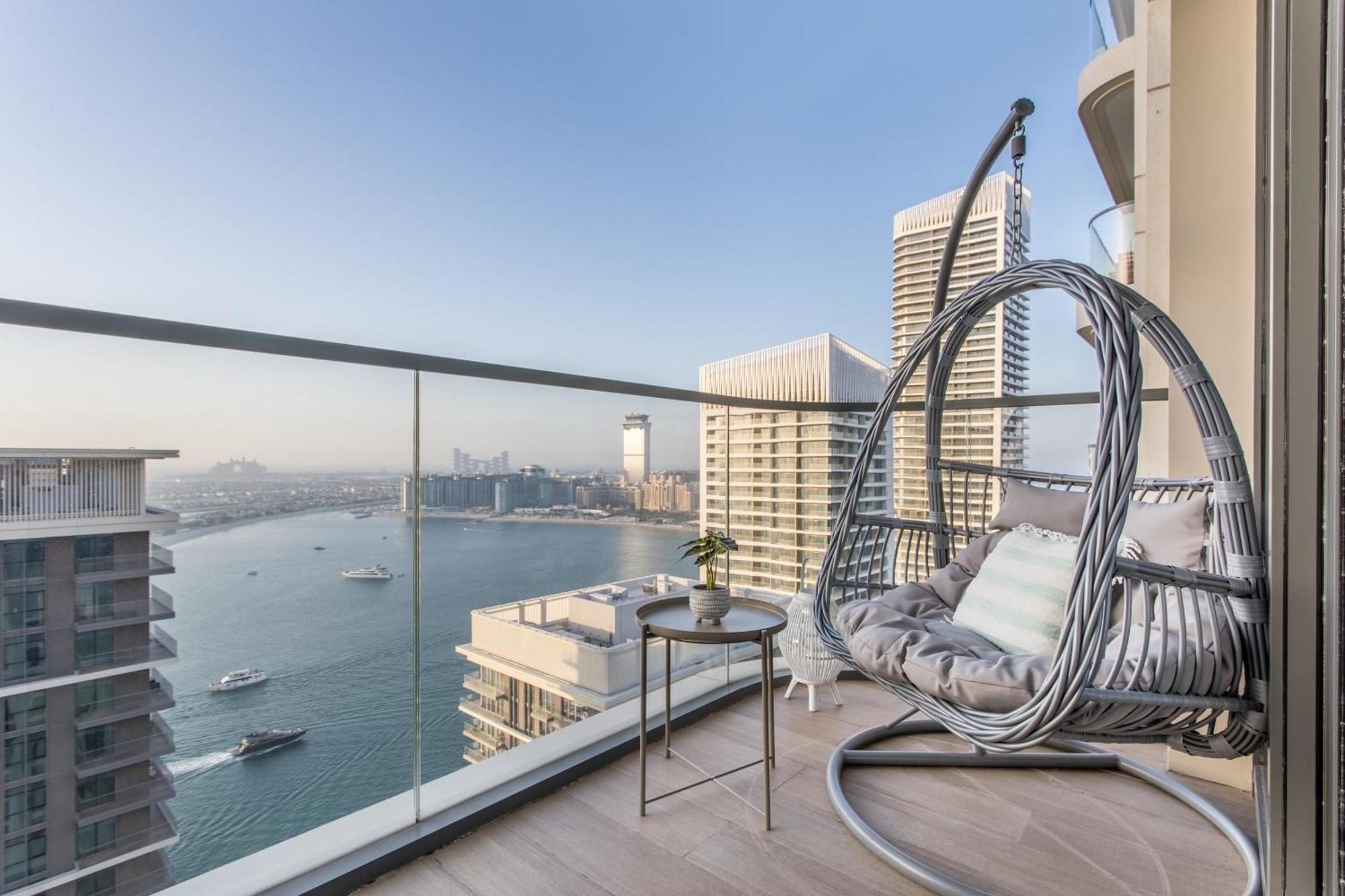 High Floor Beachfront 1br W Sunset & Sea View! Apartment