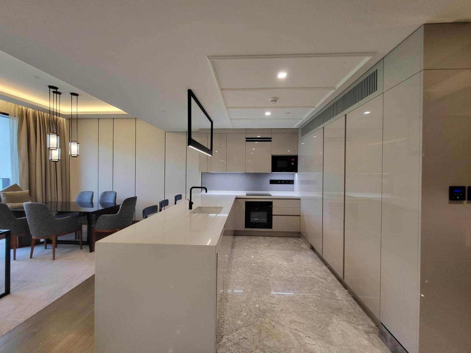 Bluewaters Island - Modern 2 Bedroom Full Apartment *