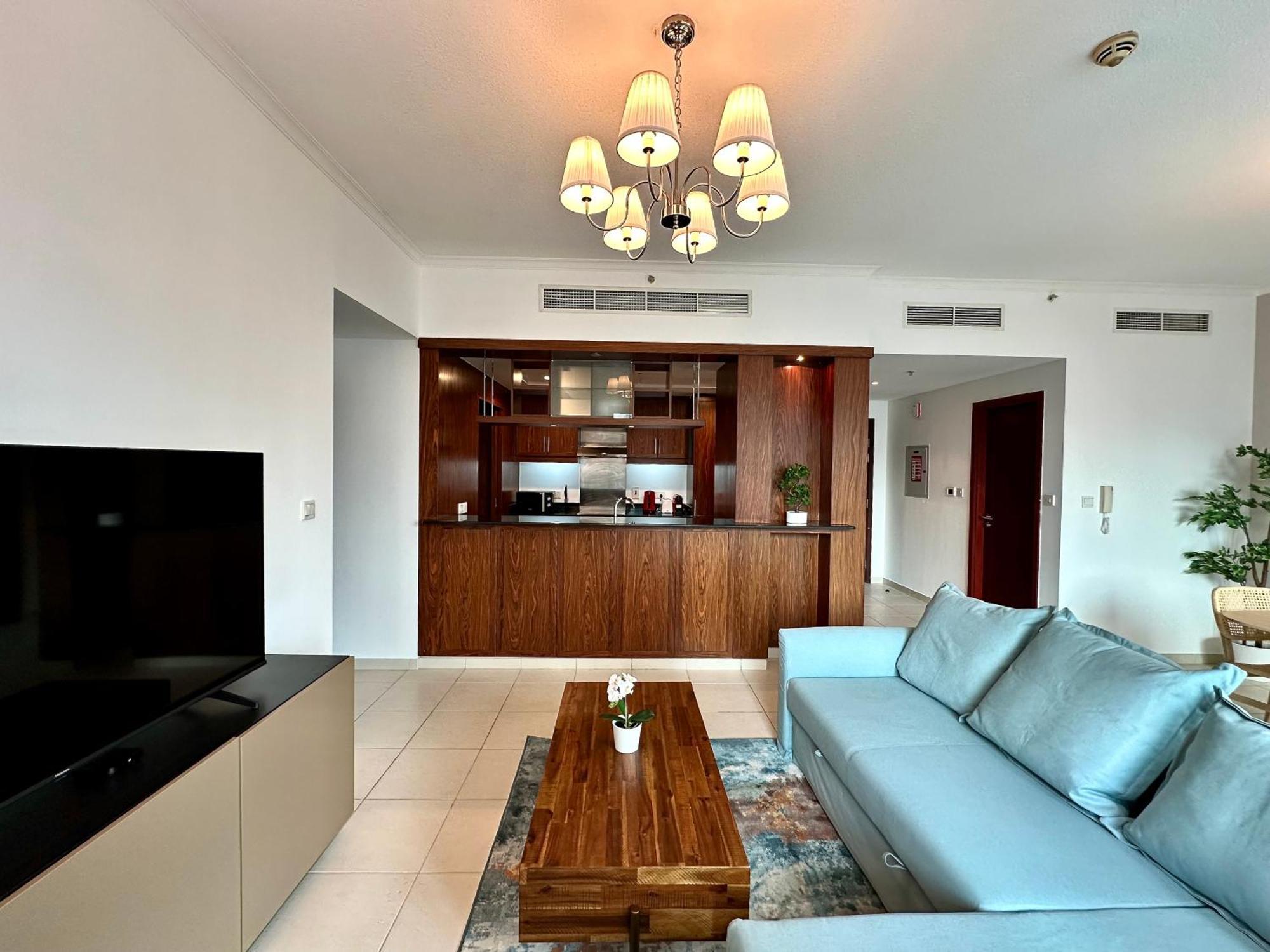 Lux I The Residences I Sky Line Views