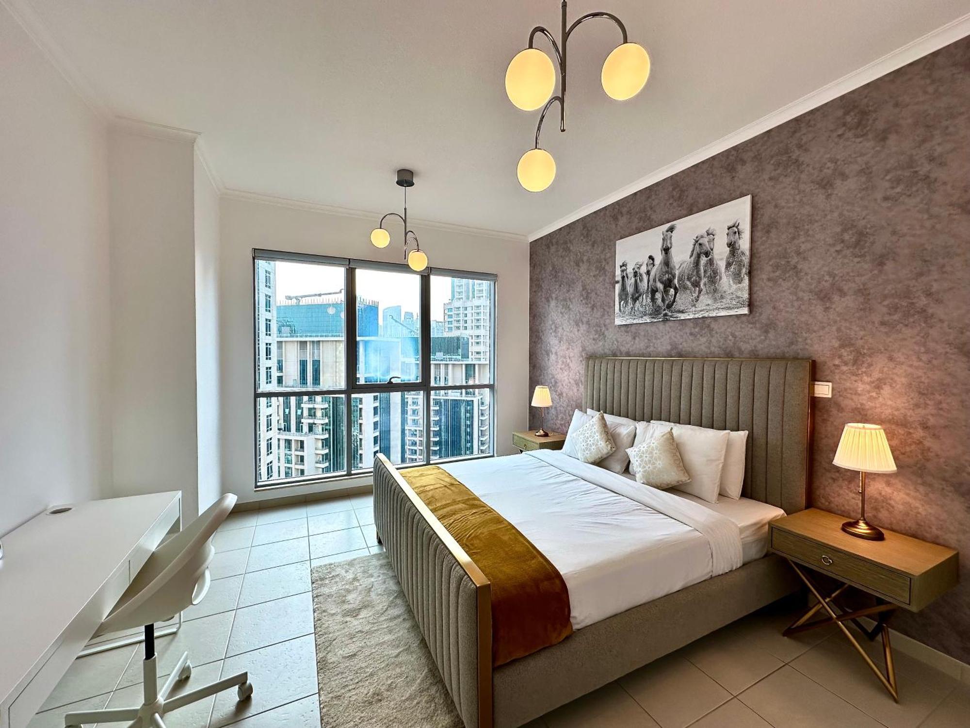 Lux I The Residences I Sky Line Views Apartment *