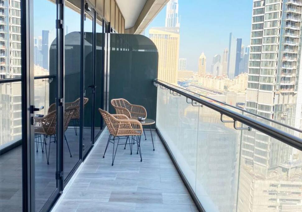 Rh- Elevated Living, Modern 1br Oasis At Rp Heights Walk Away To Mall