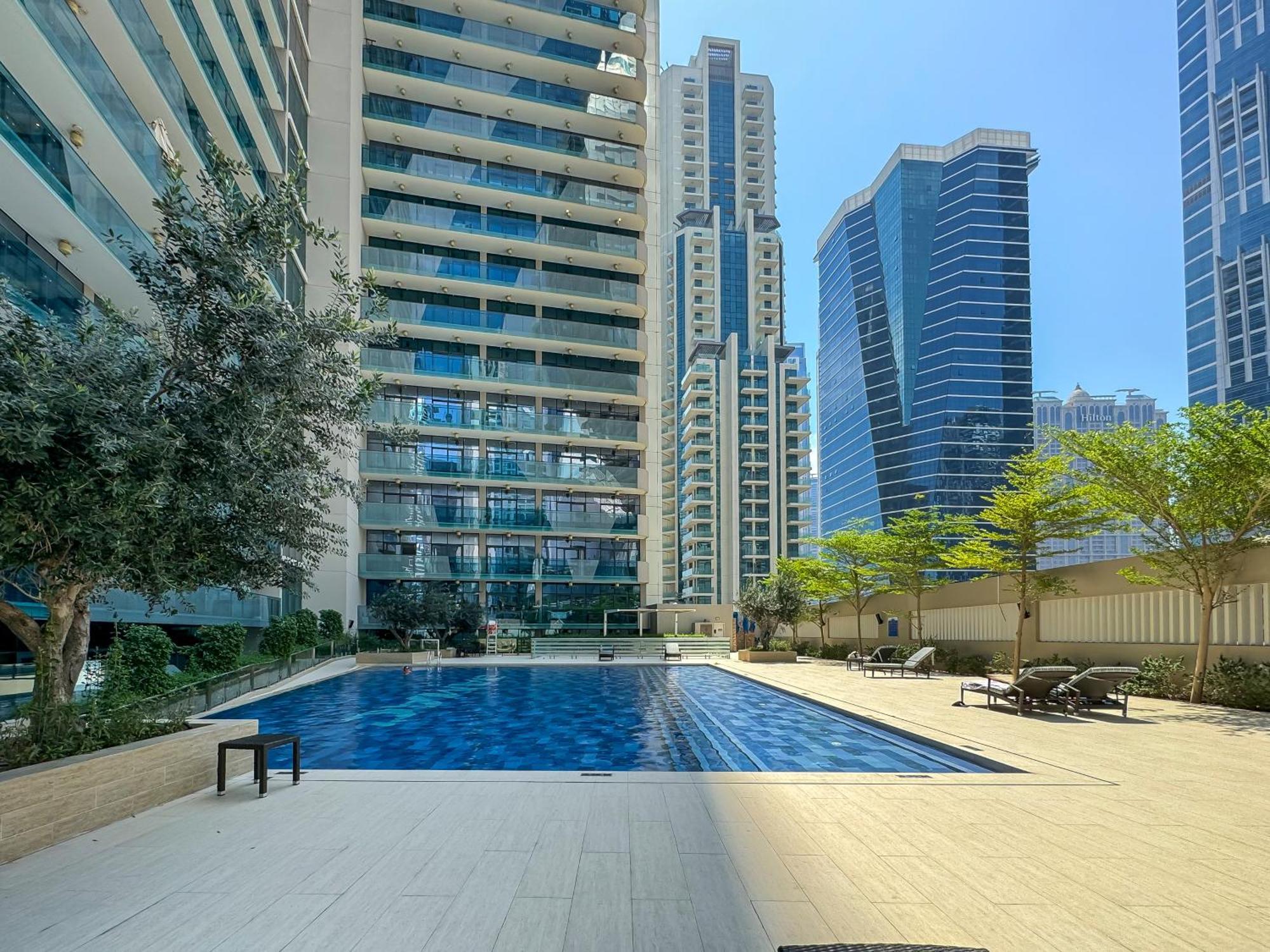 Apartment Mira Homes - Newly Furnished In Business Bay