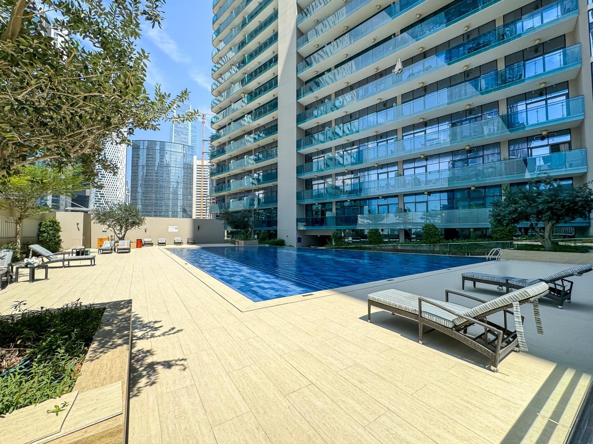 Apartment Mira Homes - Newly Furnished In Business Bay