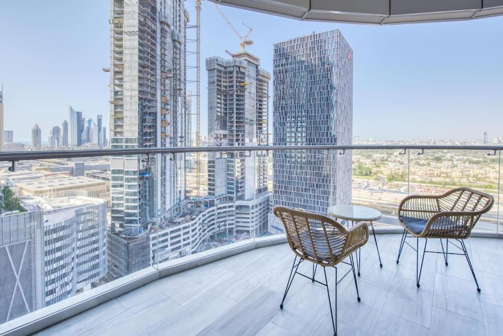 Apartment Rh - Spacious Chic Apartment, Next To Mall Dubai