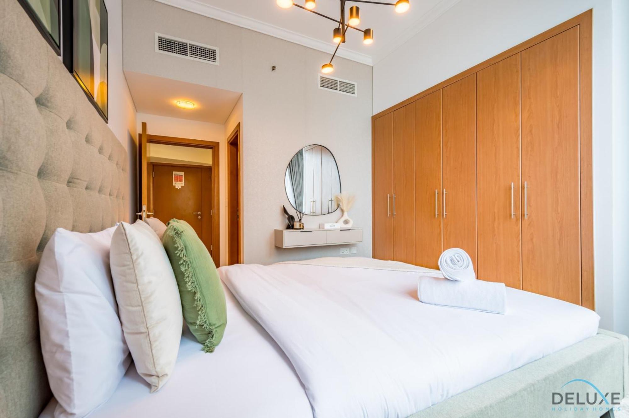 Luxury 3br In Ocean Heights, Marina By Deluxe Homes * Dubai