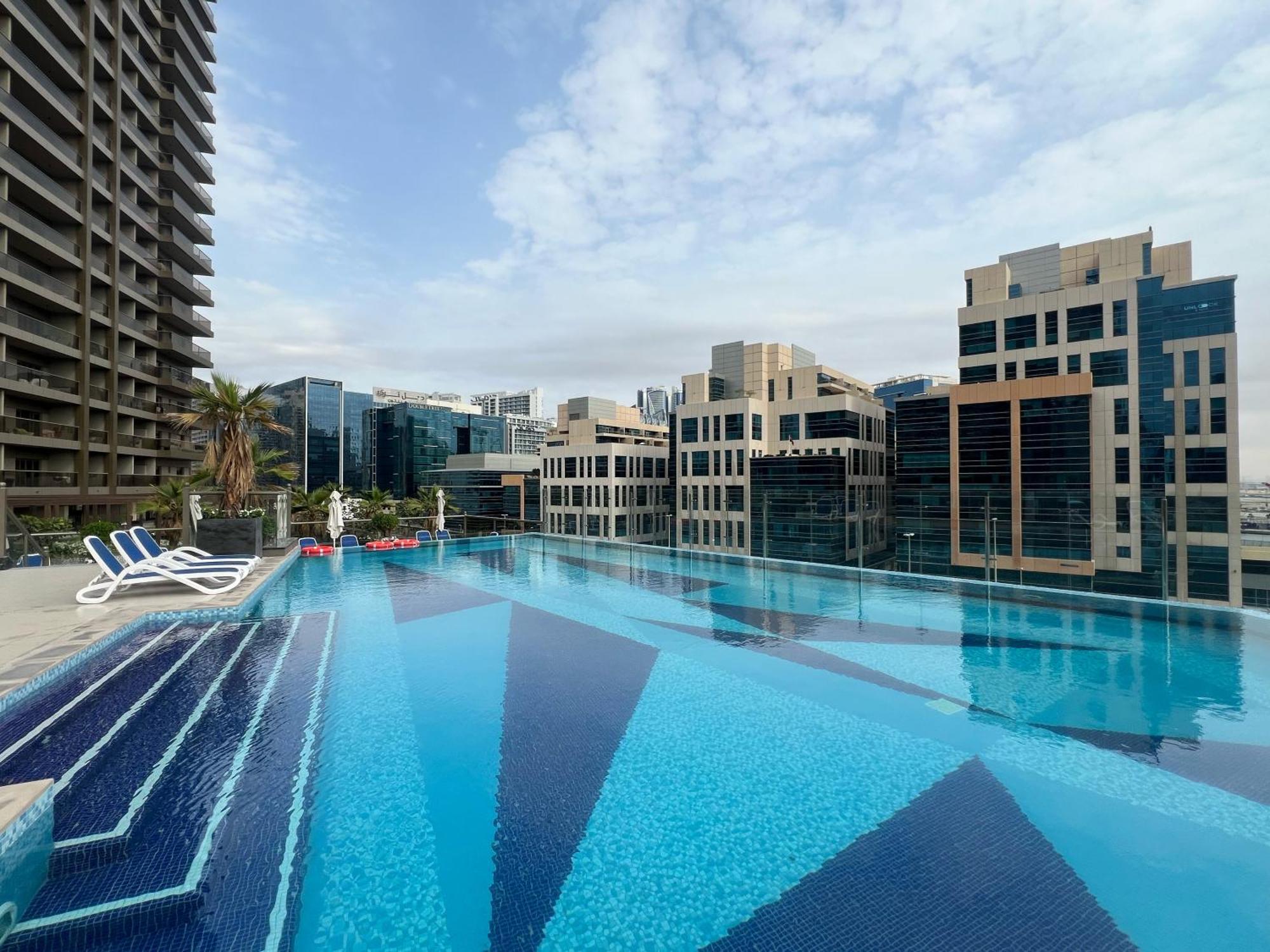 Luxurious In Elite With Burj Khalifa View Apartment Dubai