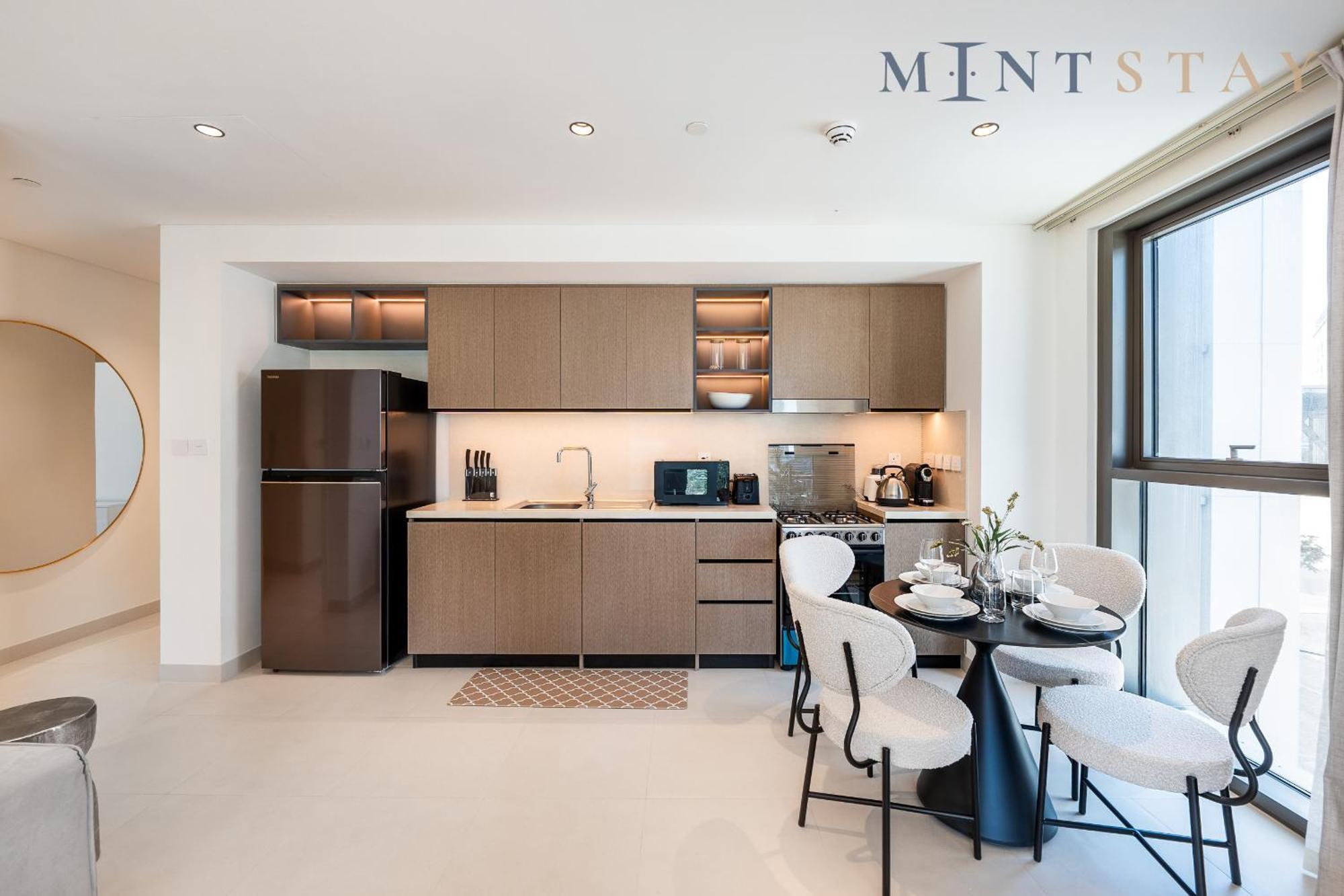 Apartment Burj Crown , Downtown - Mint *