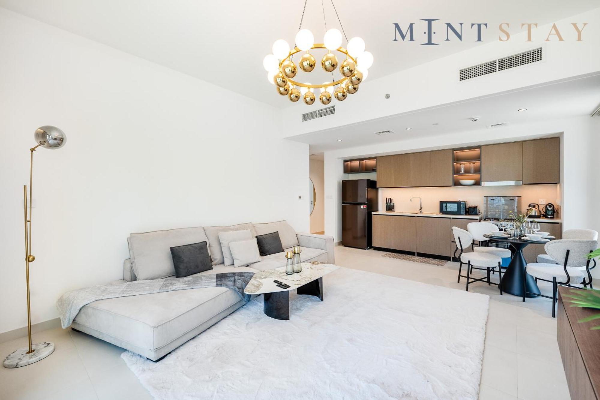 Burj Crown , Downtown - Mint Apartment Dubai