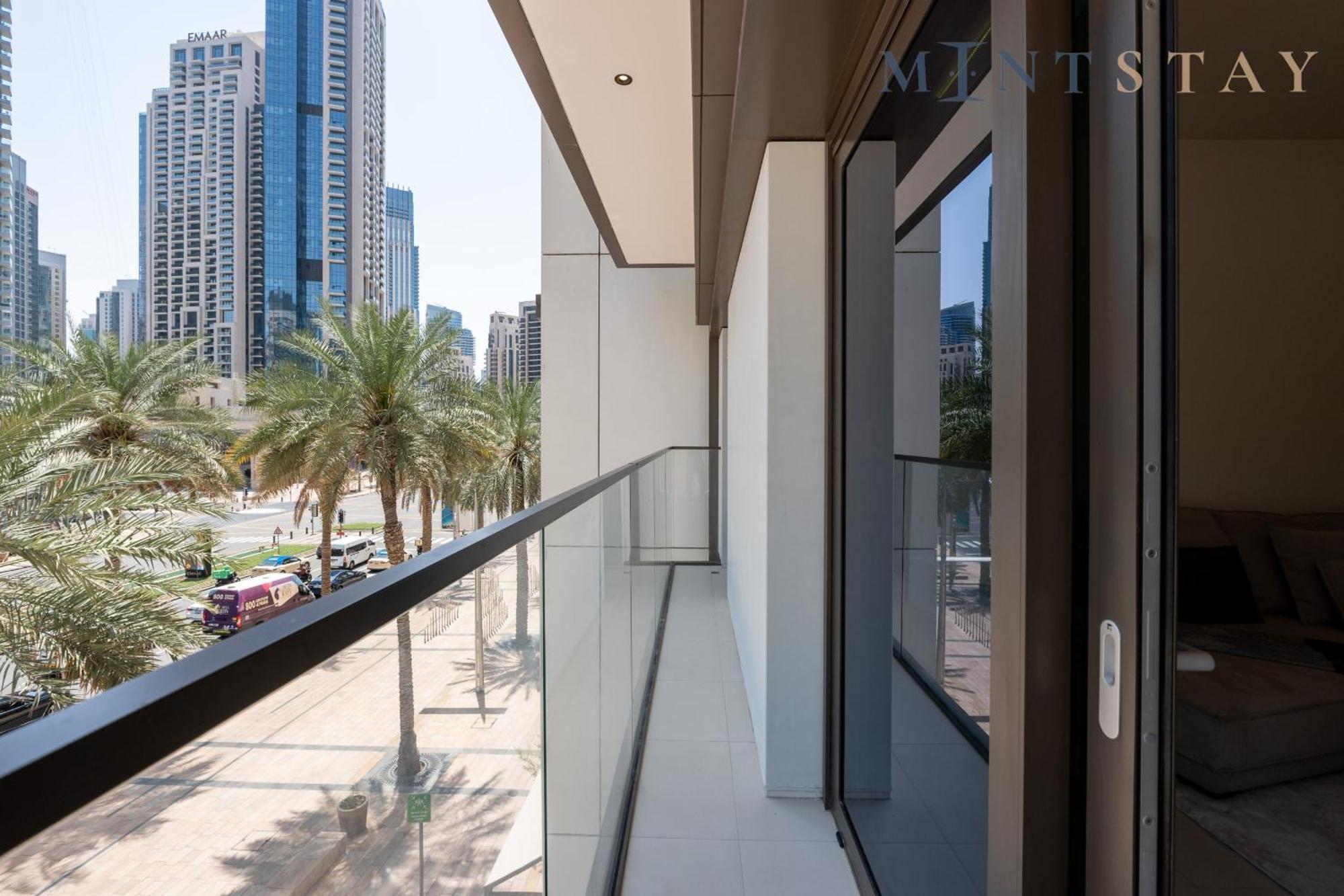 Burj Crown , Downtown - Mint Apartment