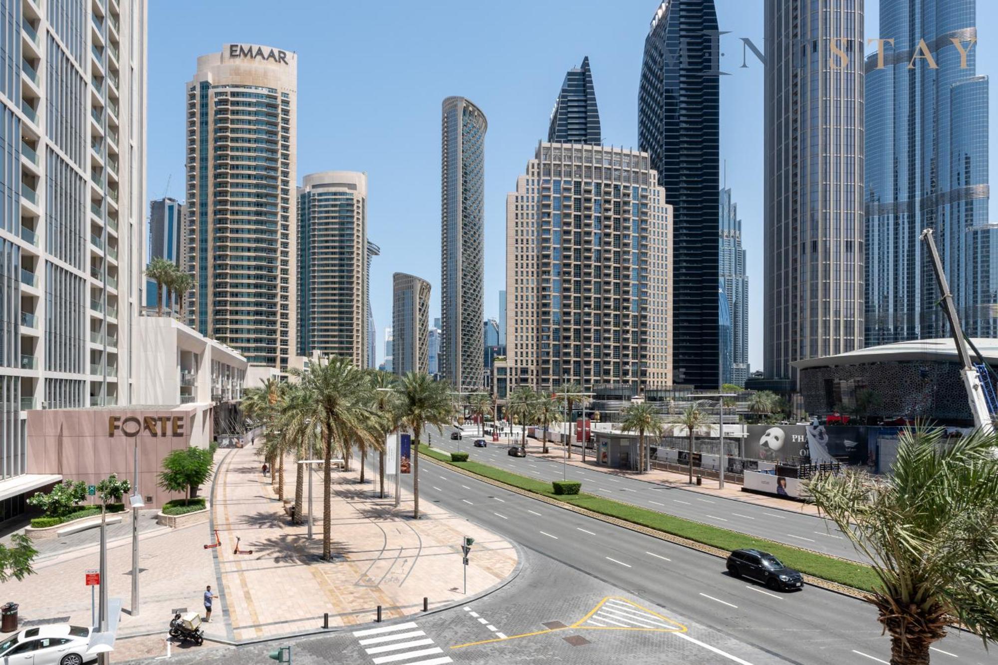 Burj Crown , Downtown - Mint Apartment *