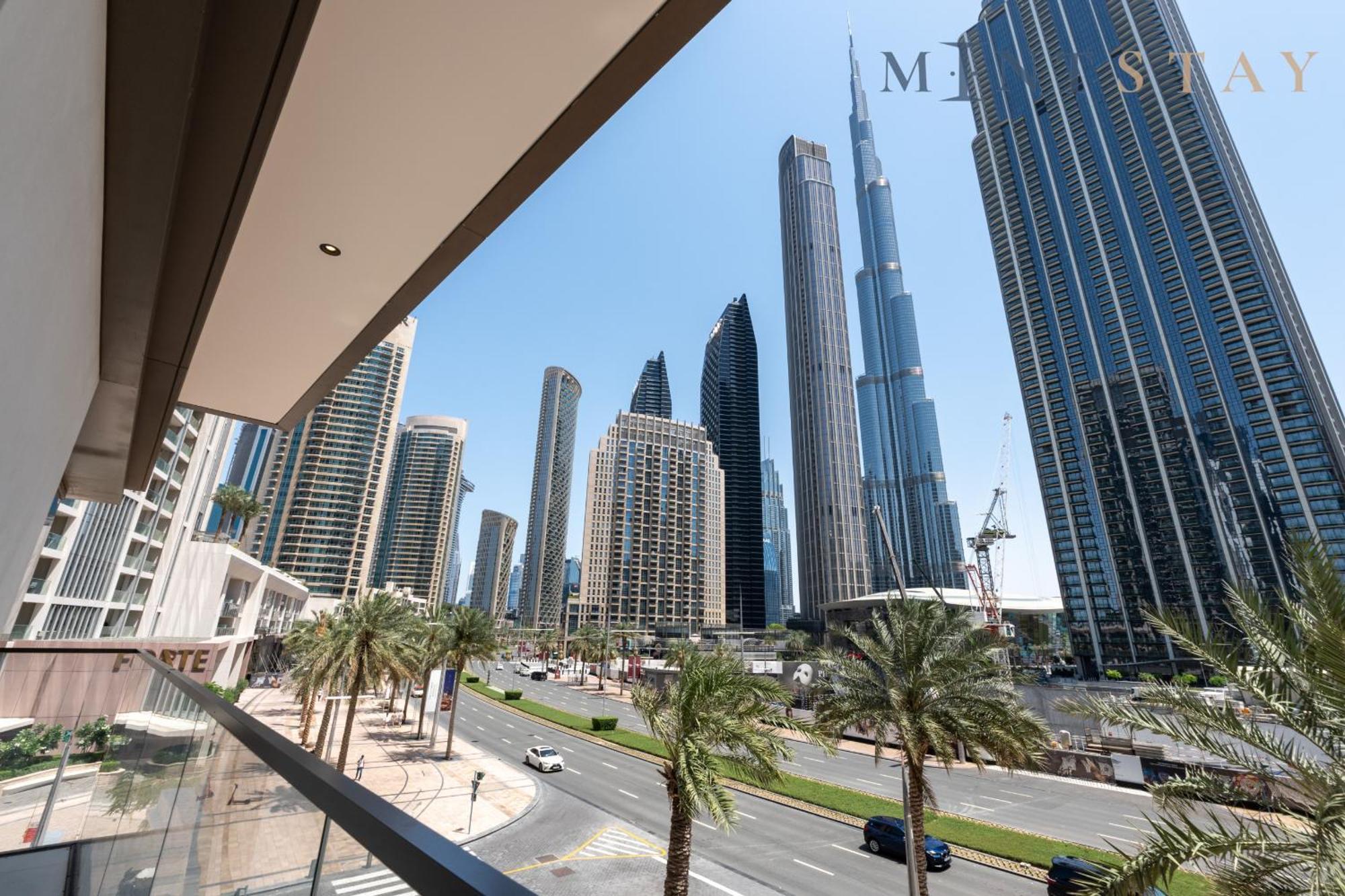 Burj Crown , Downtown - Mint Dubai