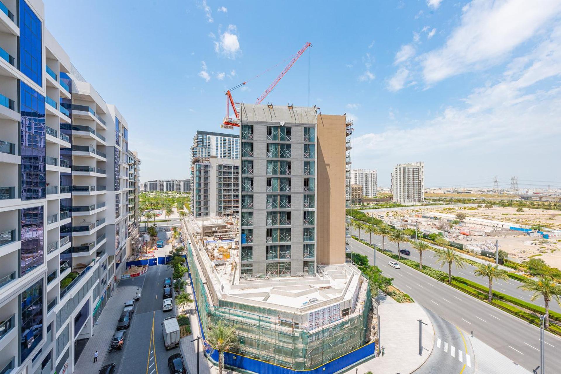 Vayk - Brand New 1 Bhk In Hills Estate Apartment Dubai