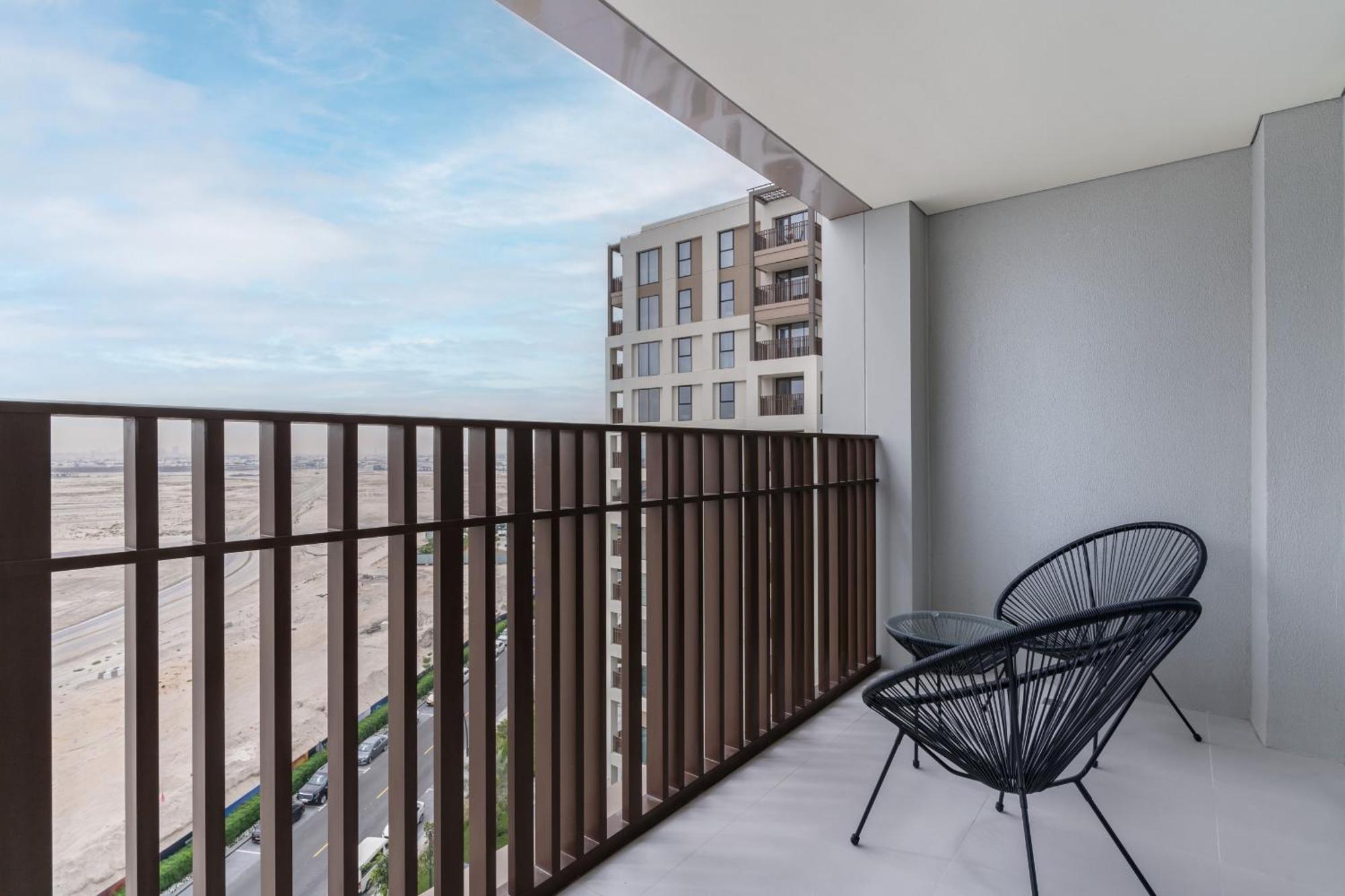 Spacious 1-bedroom In Summer, Lagoon Access Feature - Allsopp&allsopp Apartment Dubai