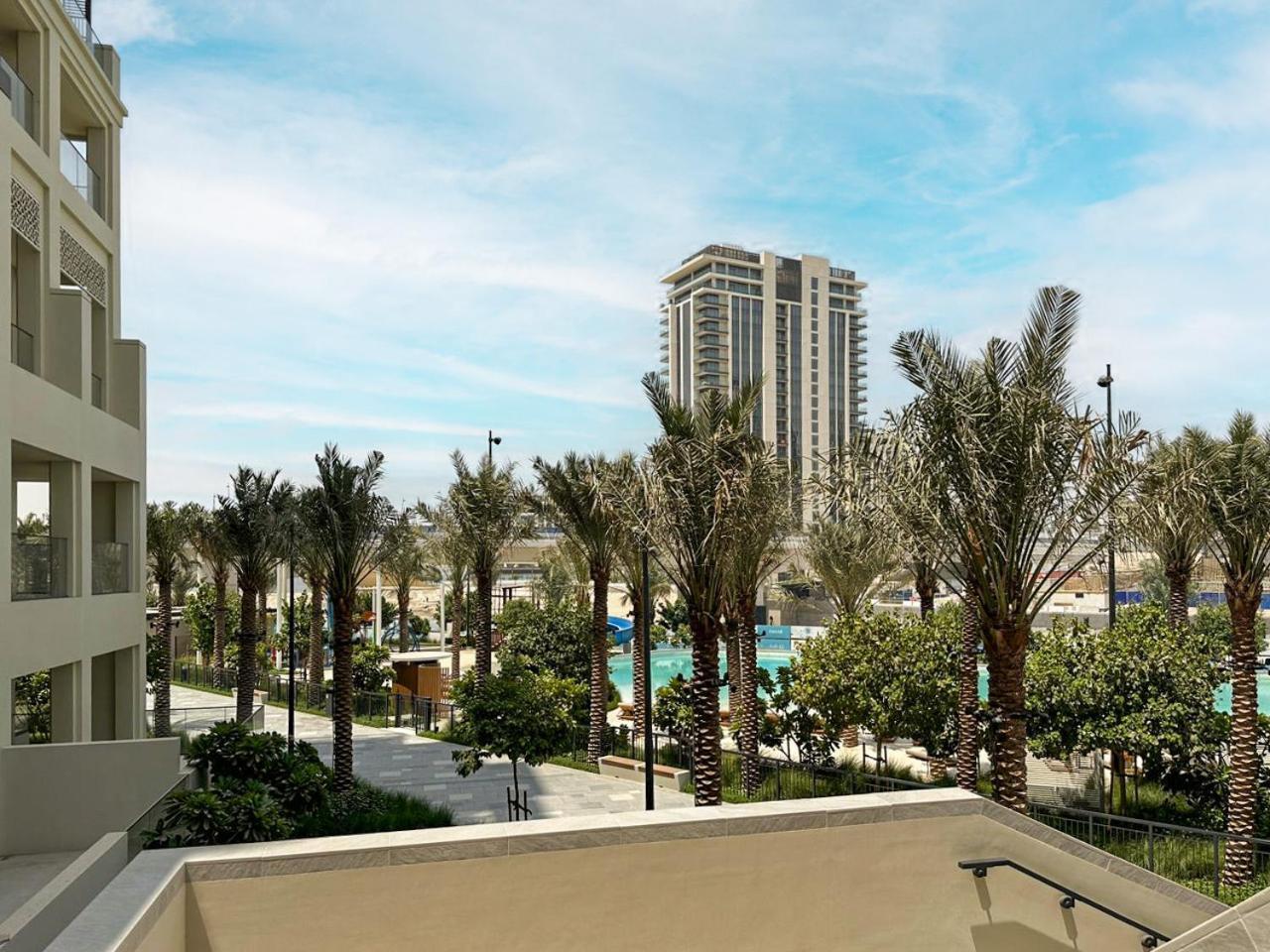 Spacious 1-bedroom In Summer, Lagoon Access Feature - Allsopp&allsopp Dubai