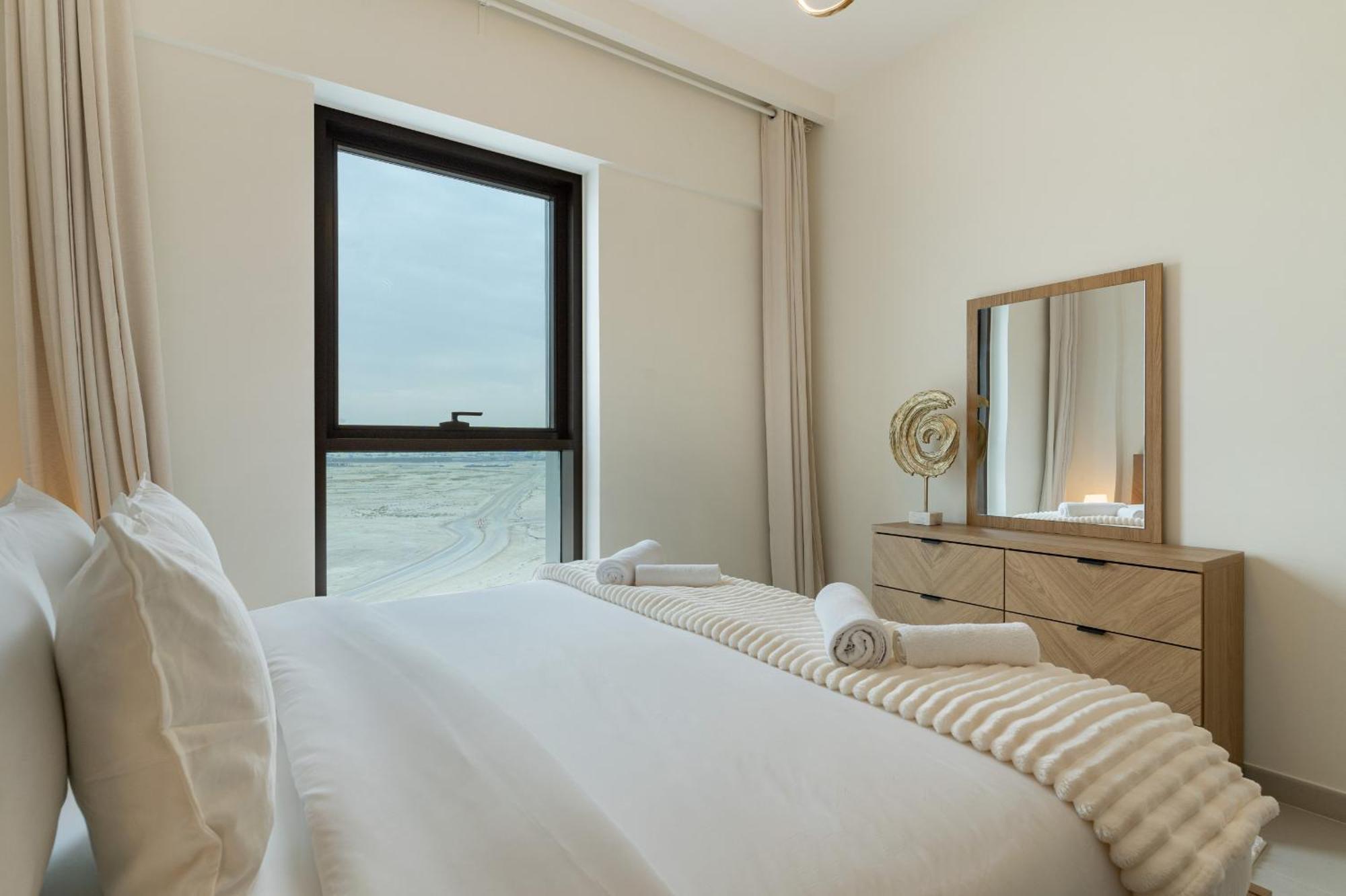 Spacious 1-bedroom In Summer, Lagoon Access Feature - Allsopp&allsopp Apartment