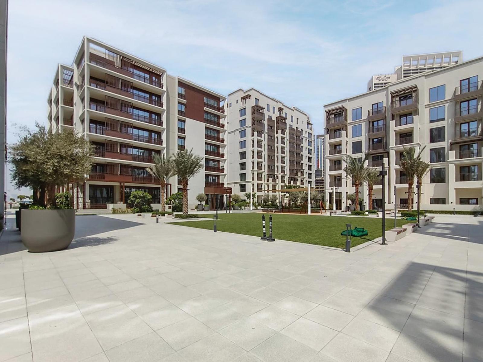 Spacious 1-bedroom In Summer, Lagoon Access Feature - Allsopp&allsopp Apartment