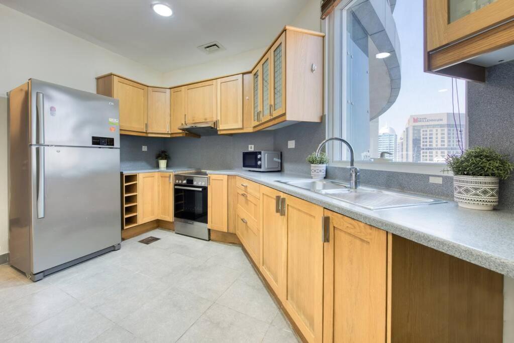 Exclusive 2br In Madison Residency - Close To Internet Metro Station