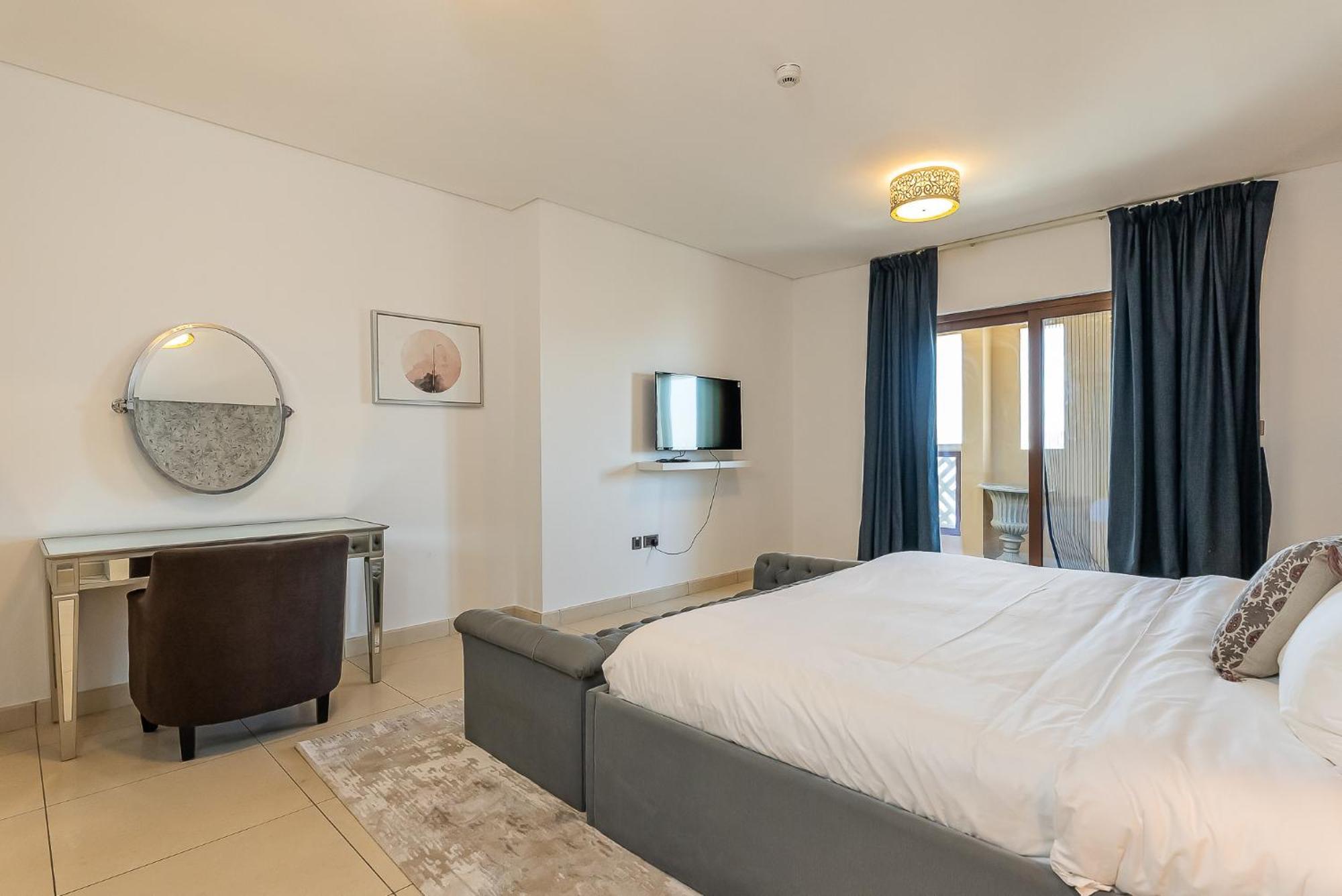 Balqis Residences I Spacious And Modern 4bdr I Palm Jumeirah Apartment