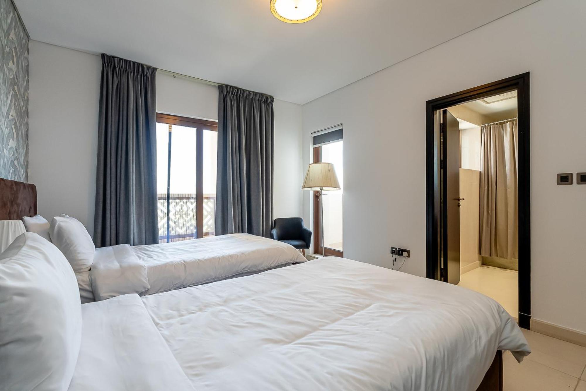 Apartment Balqis Residences I Spacious And Modern 4bdr I Palm Jumeirah Dubai