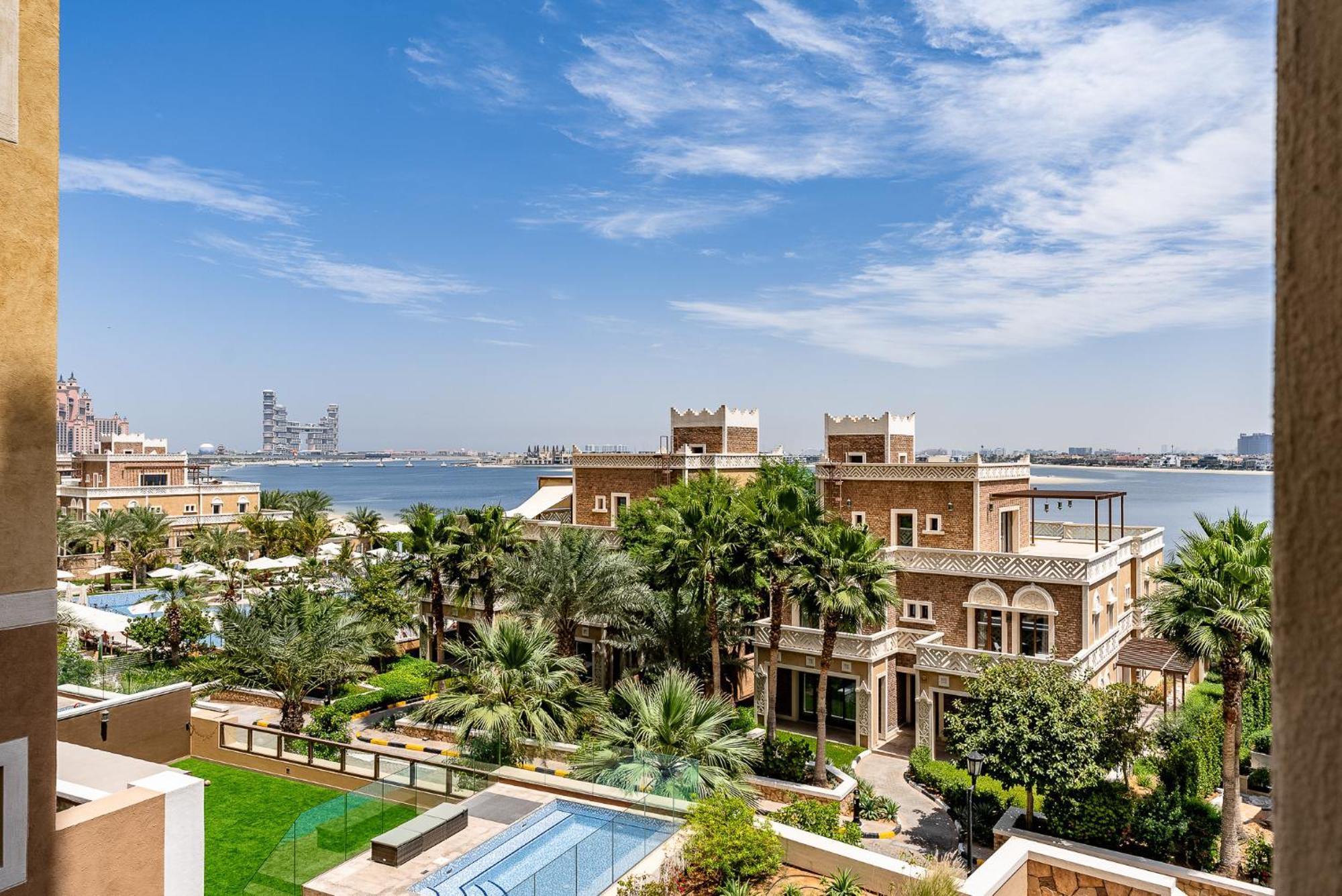 Balqis Residences I Spacious And Modern 4bdr I Palm Jumeirah Apartment Dubai