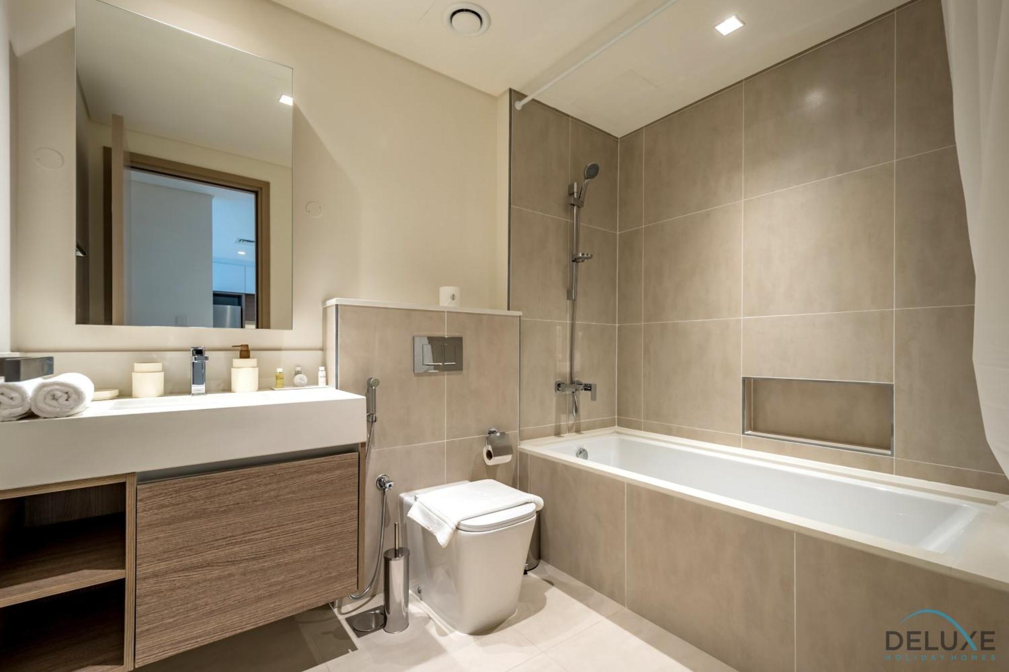Beautiful 1br In Creek Edge Tower 2, Creek Harbor By Deluxe Homes *