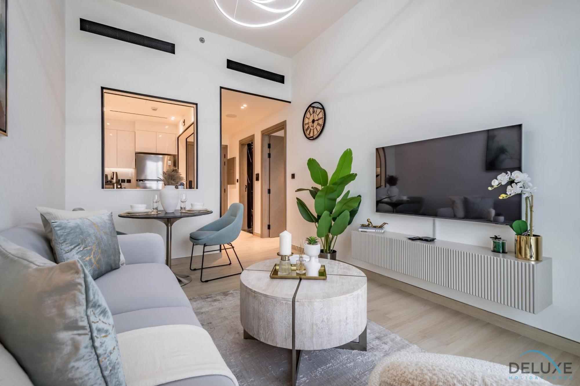 Apartment Beautiful 1br At Binghatti Heights, Jvc By Deluxe Homes Dubai