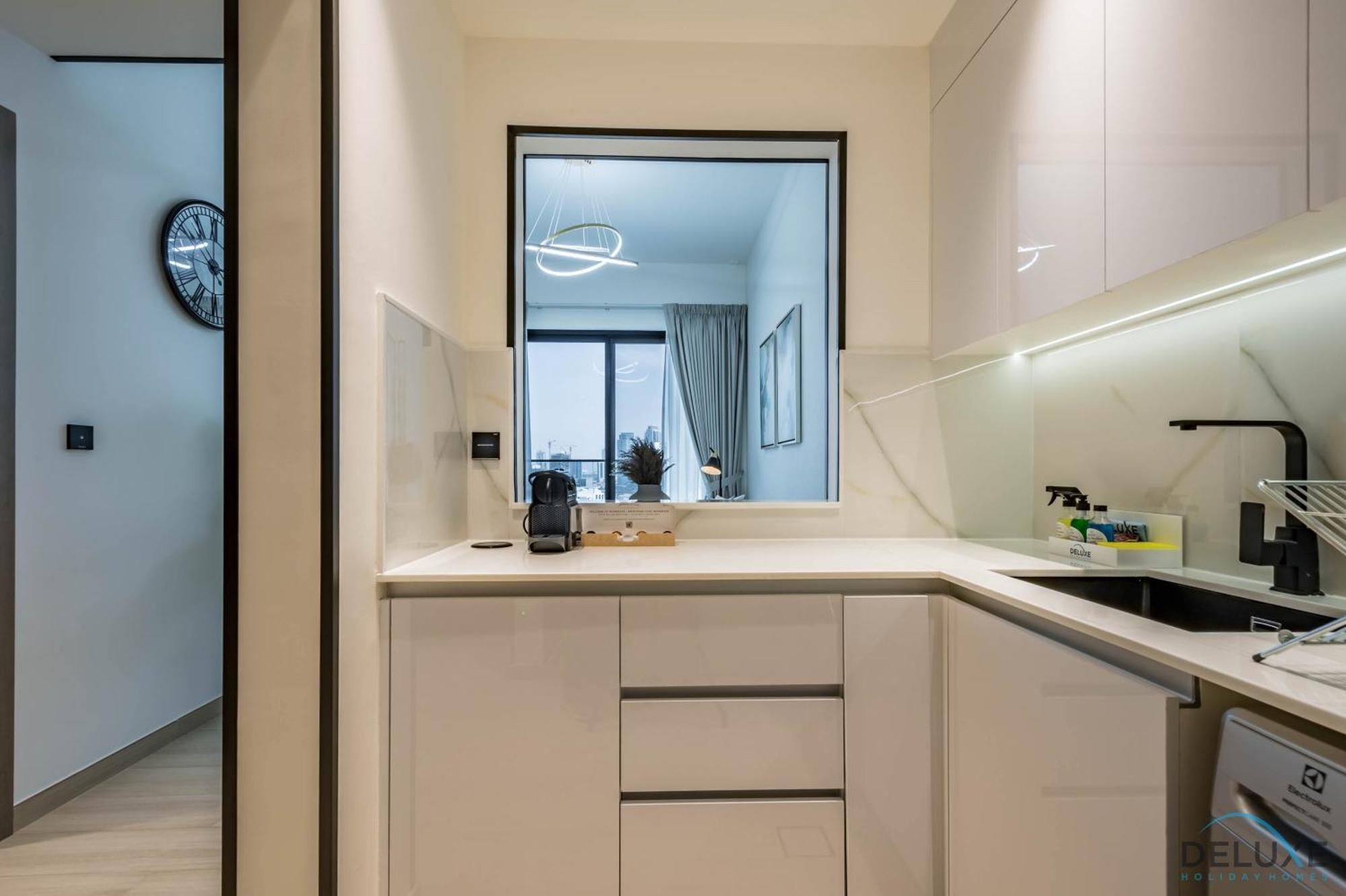 Beautiful 1br At Binghatti Heights, Jvc By Deluxe Homes Apartment