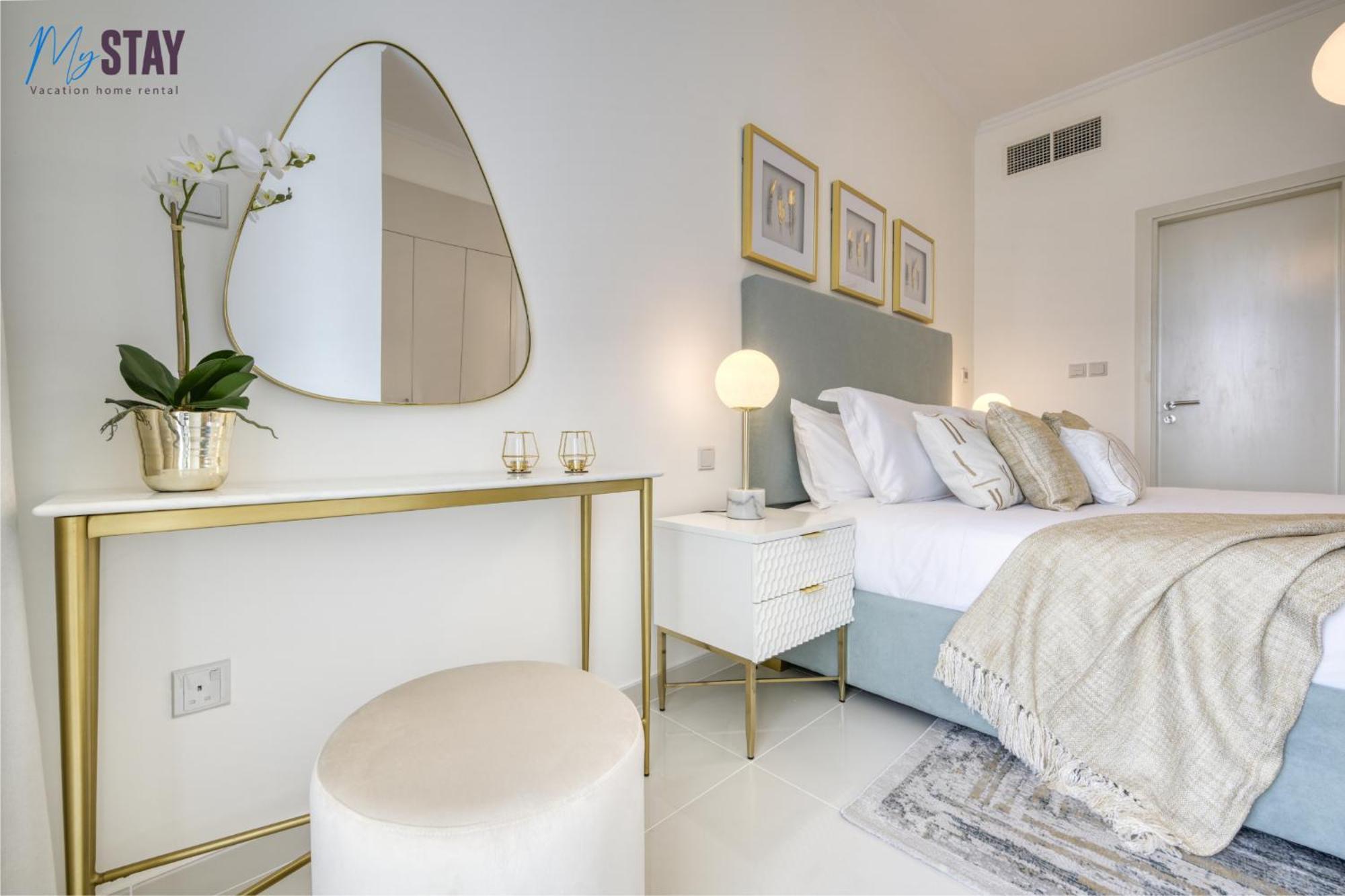 Apartment Elegant One Bedroom *