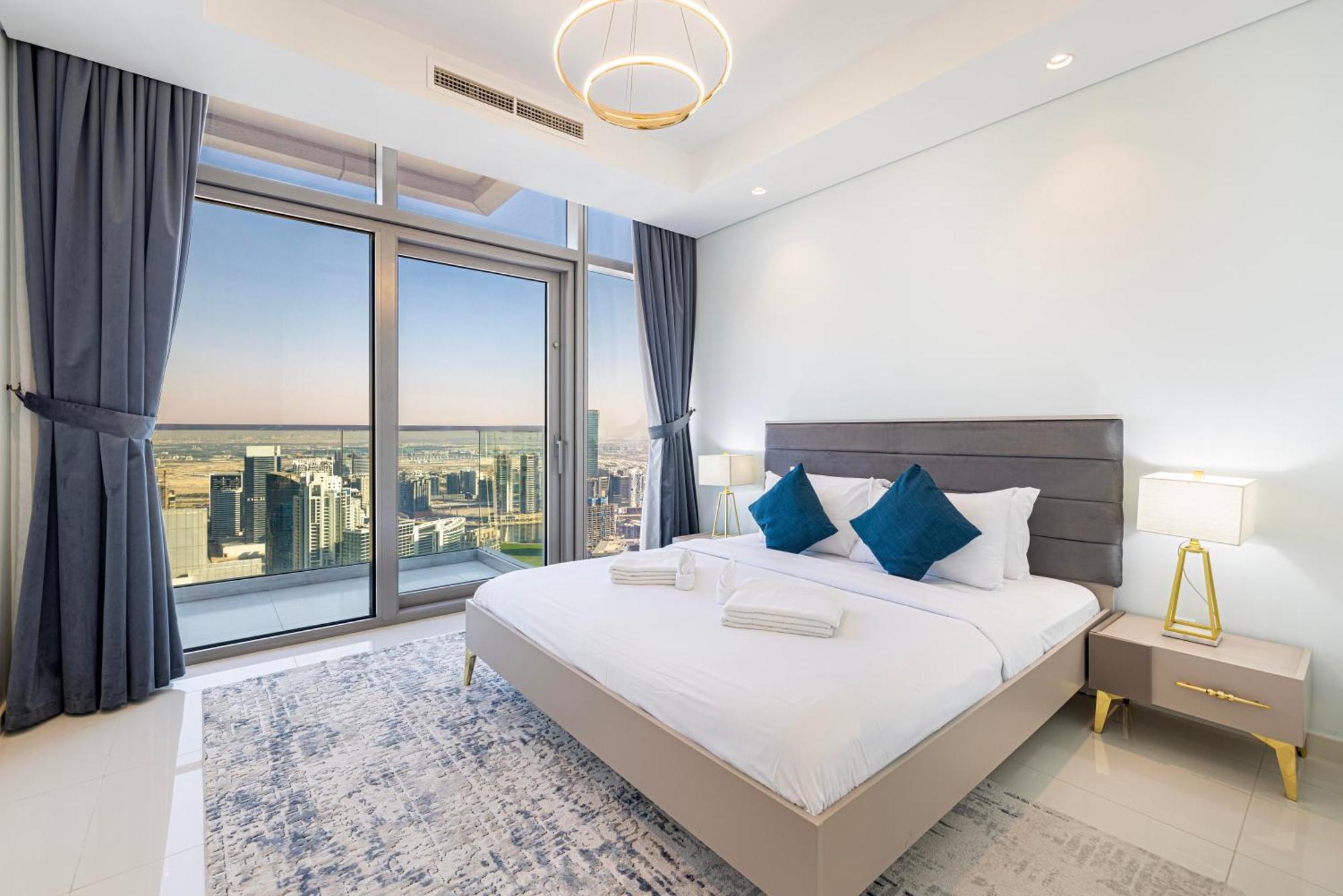 Apartment 2br High Floor Infinity Pool W/ Burj Khalifa View *