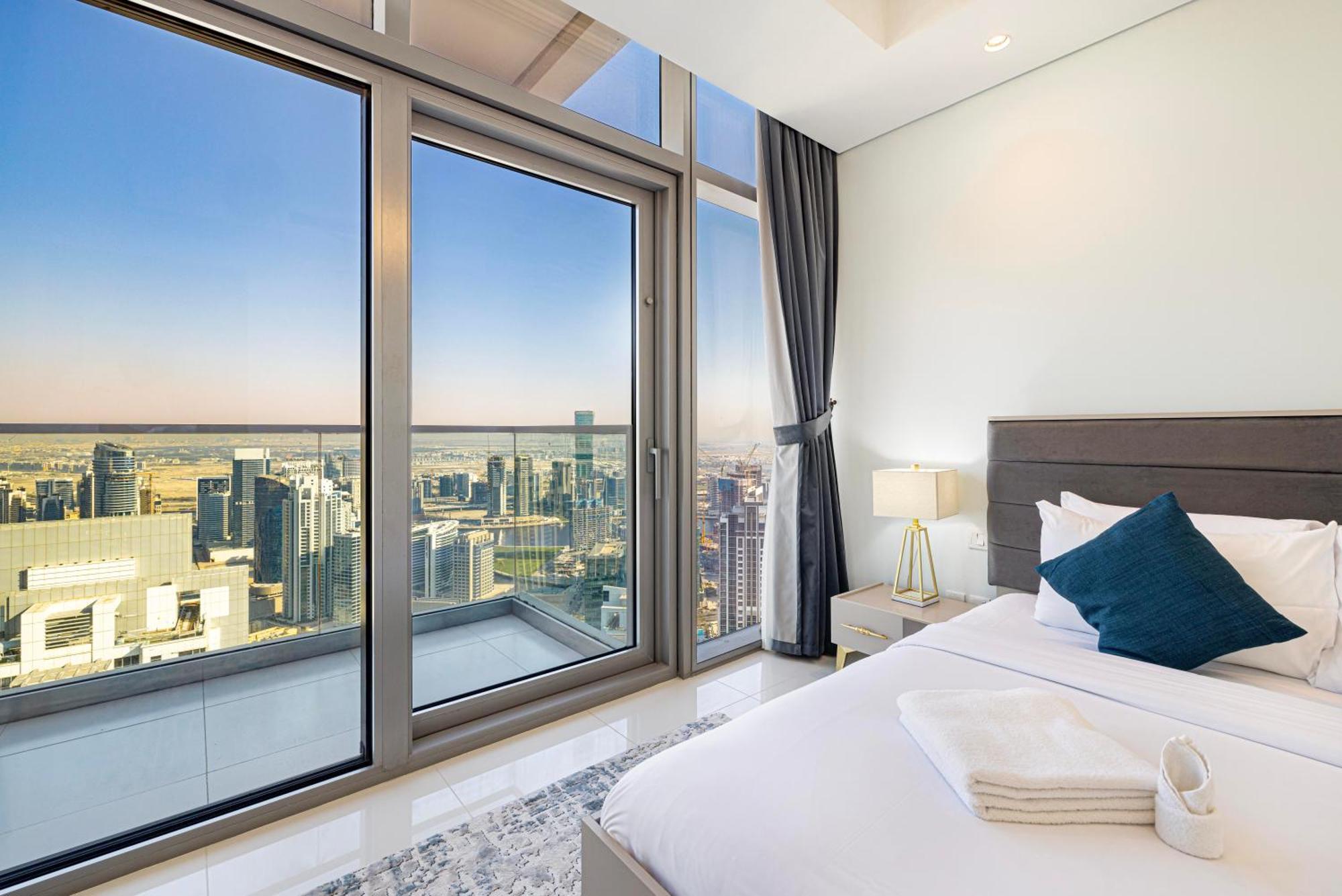 2br High Floor Infinity Pool W/ Burj Khalifa View *