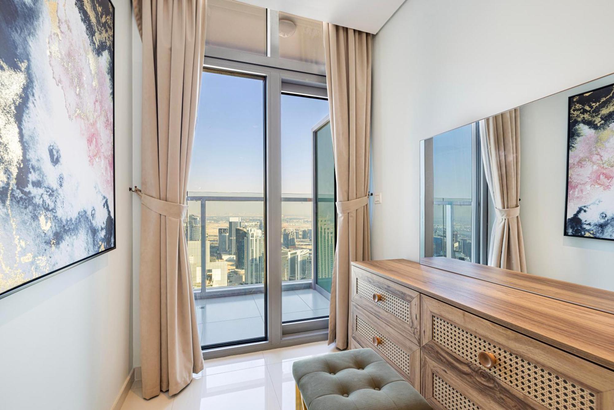 2br High Floor Infinity Pool W/ Burj Khalifa View *