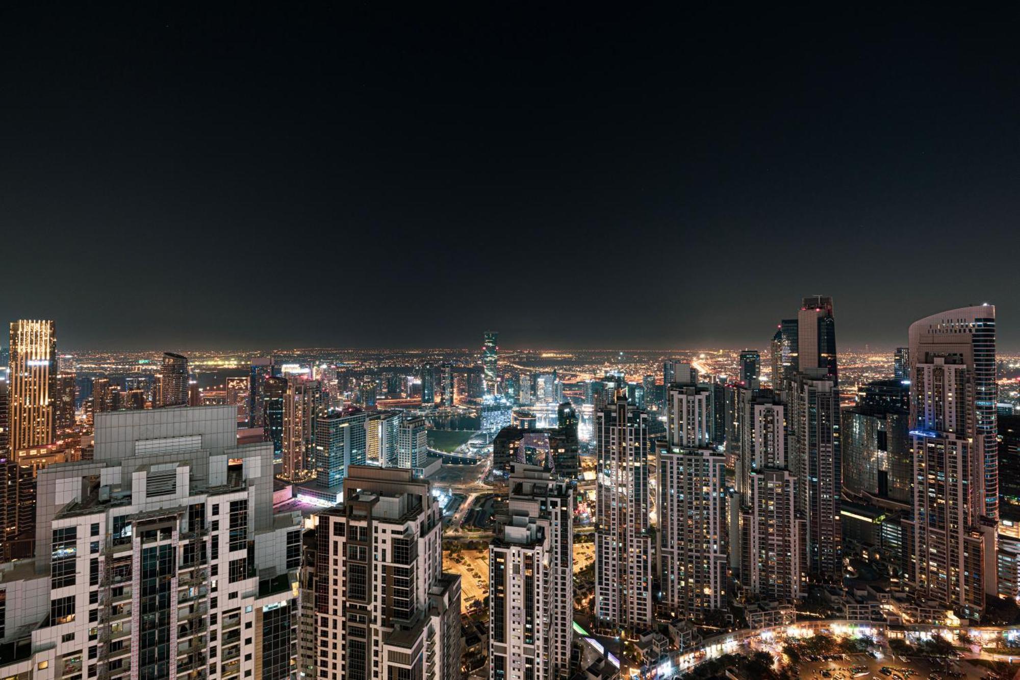 Apartment 2br High Floor Infinity Pool W/ Burj Khalifa View Dubai