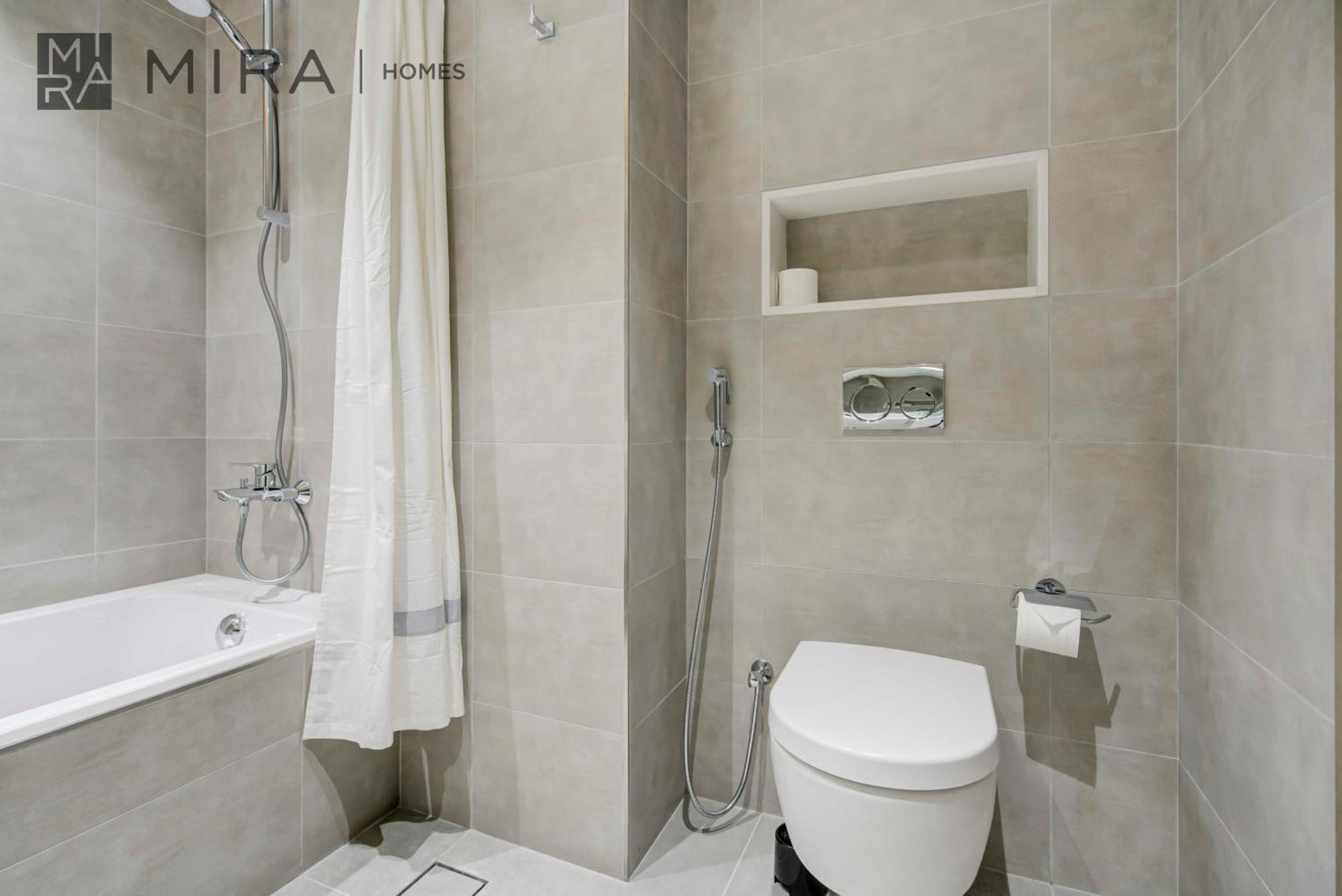 Mira Homes - Luxury 1 Bedroom In District One Apartment *