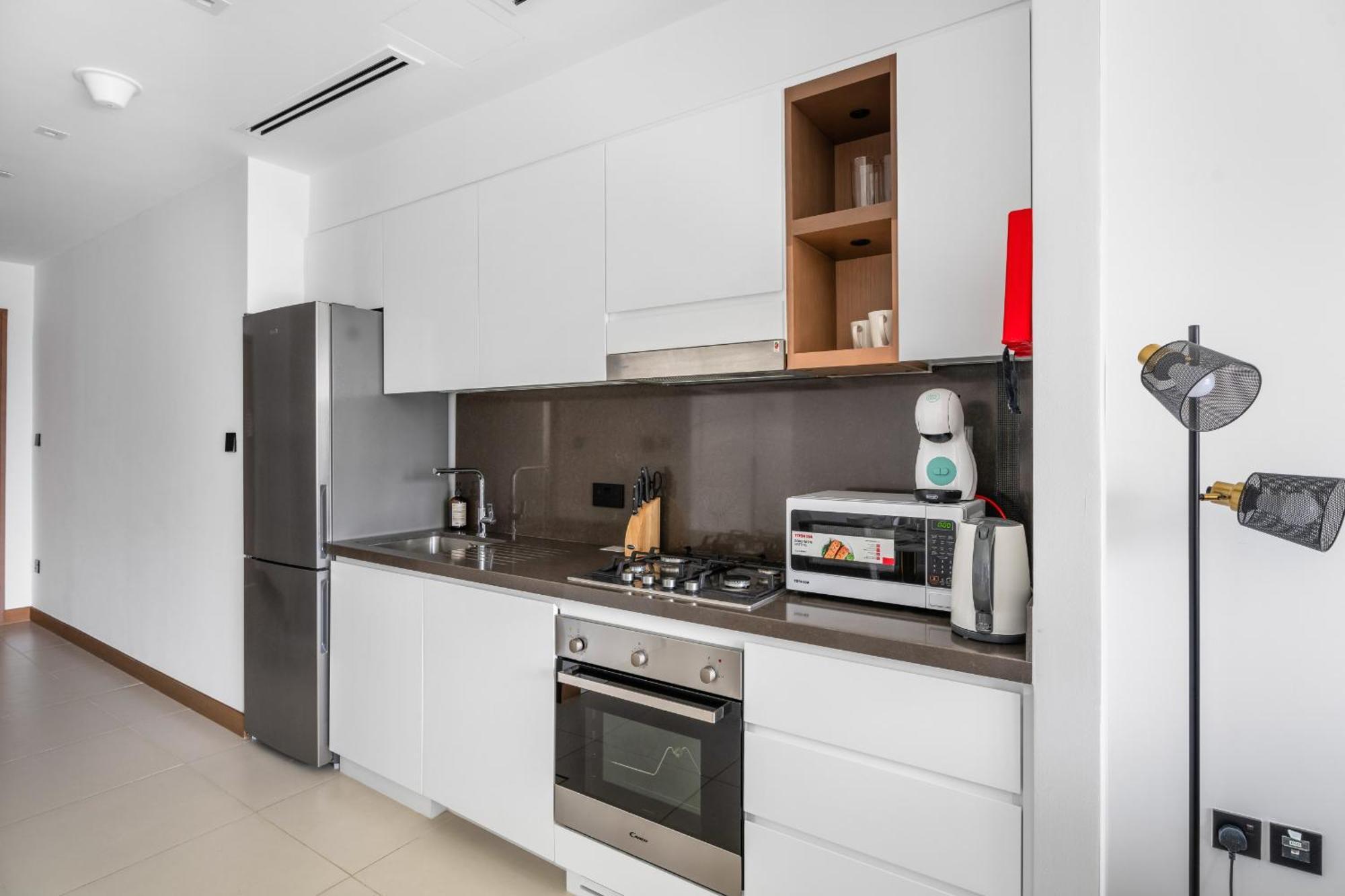 Vayk - Chic 1-bedroom In Vida Marina Dubai