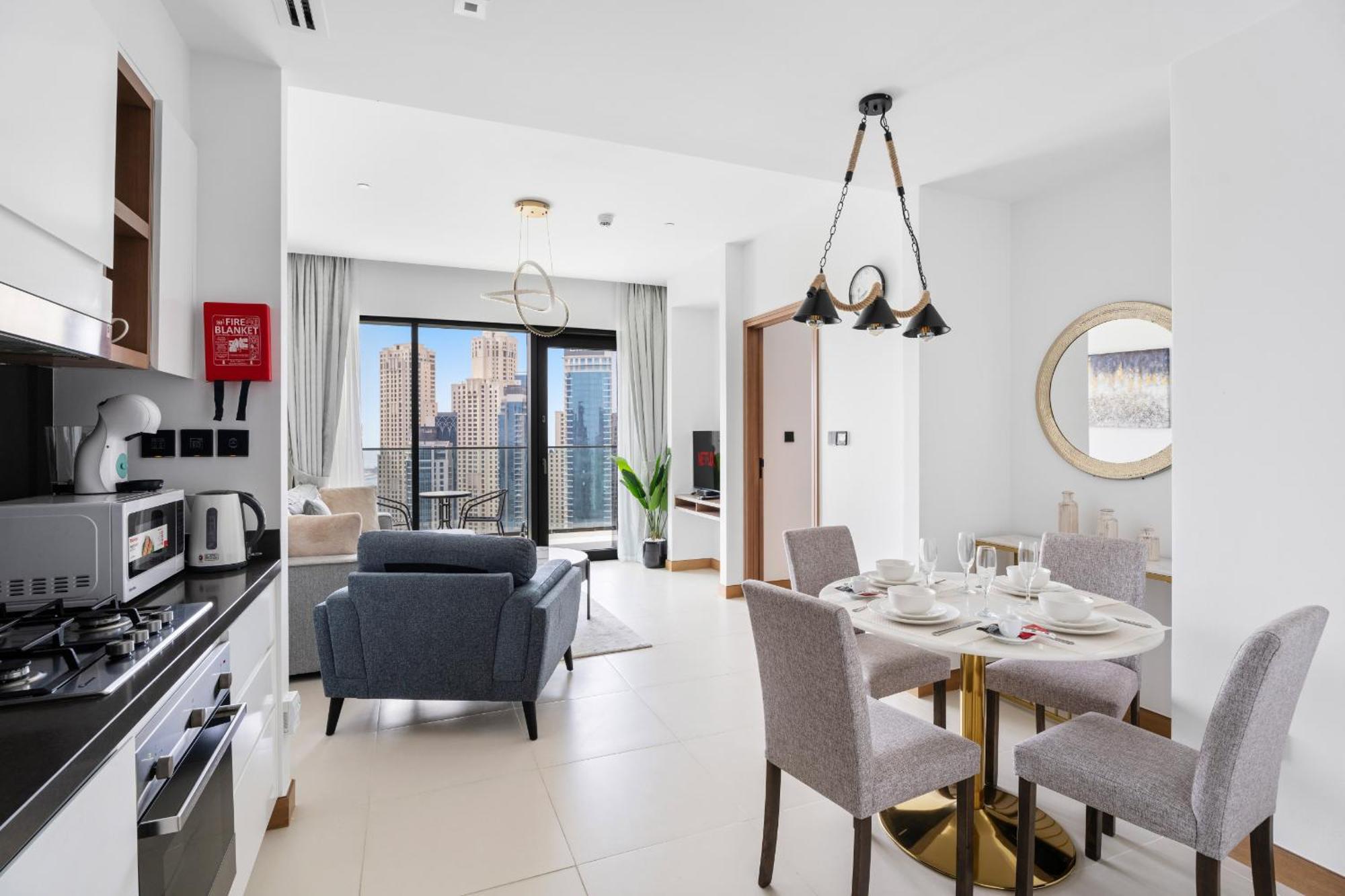 Vayk - Chic 1-bedroom In Vida Marina Dubai
