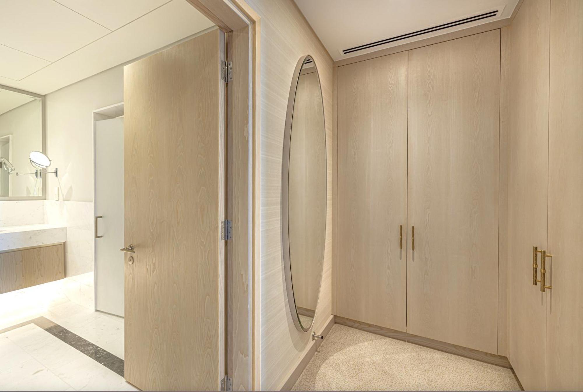 Elegant 1br In Palm Tower, Nakheel Mall, Sea View