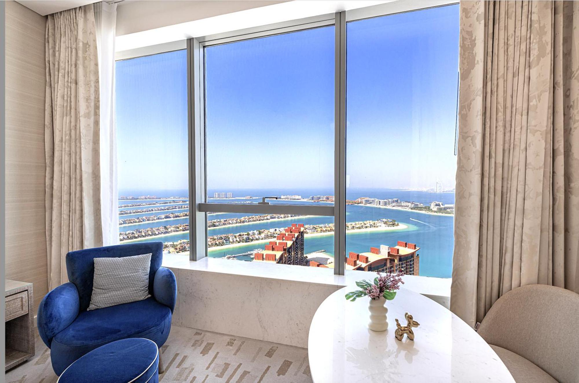 Elegant 1br In Palm Tower, Nakheel Mall, Sea View