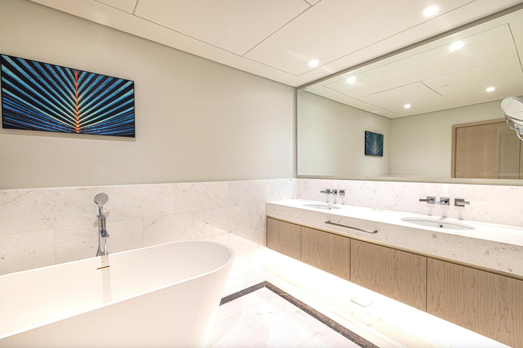 Apartment Elegant 1br In Palm Tower, Nakheel Mall, Sea View *