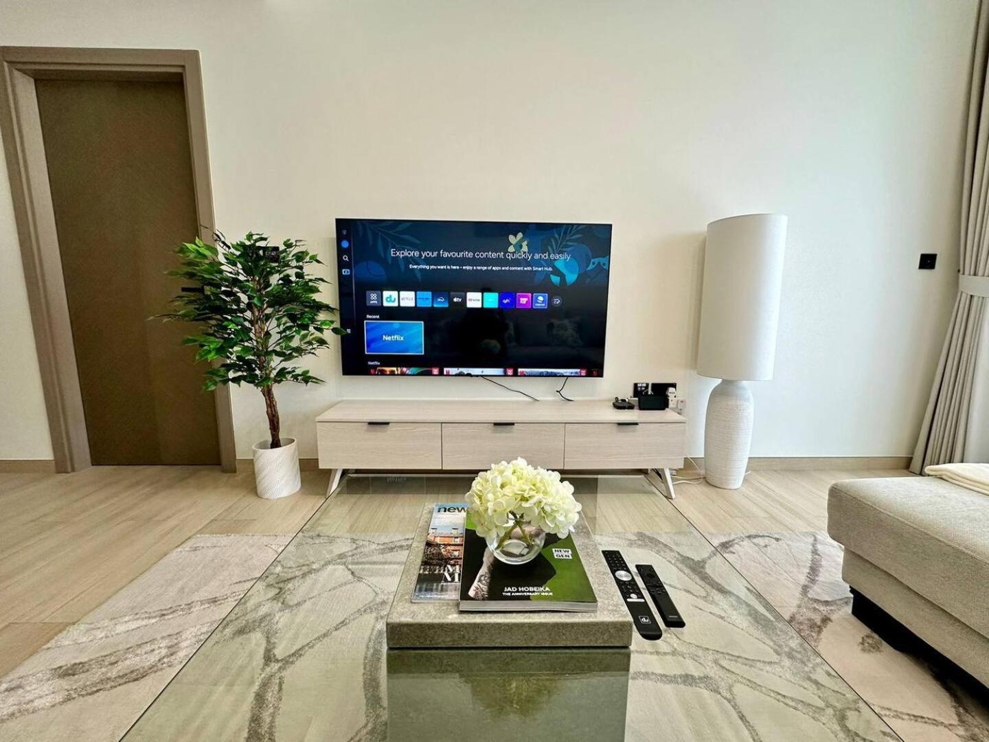Apartment Spacious 3bedroom With Big Balcony In Jvc *