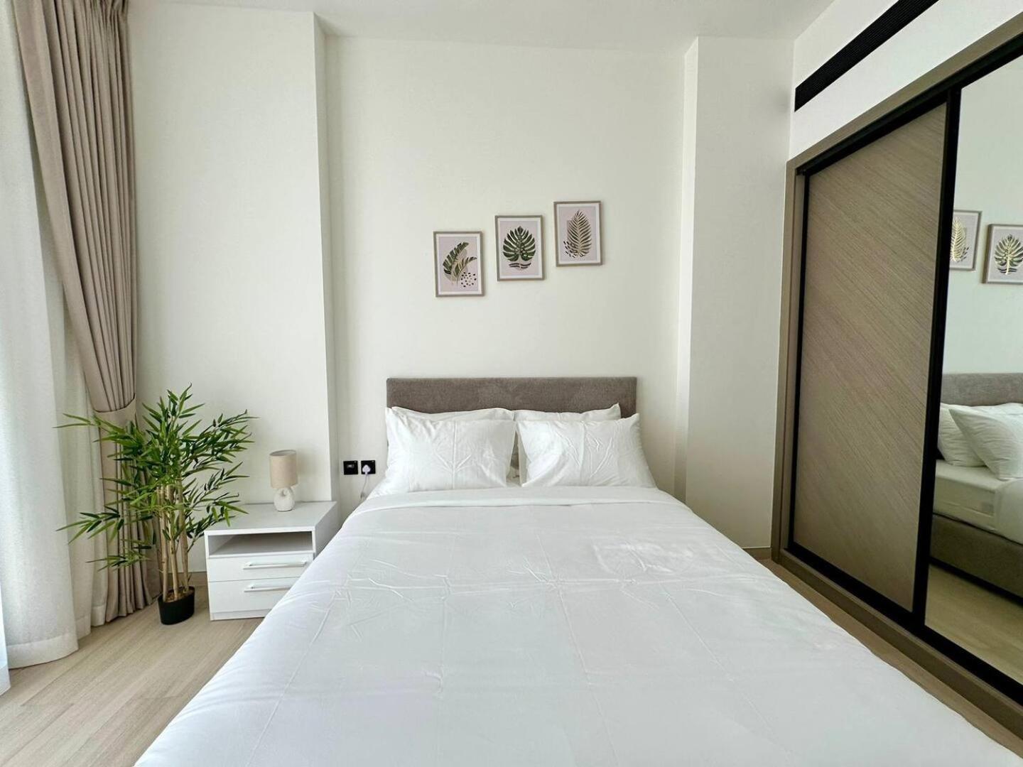 Apartment Spacious 3bedroom With Big Balcony In Jvc Dubai