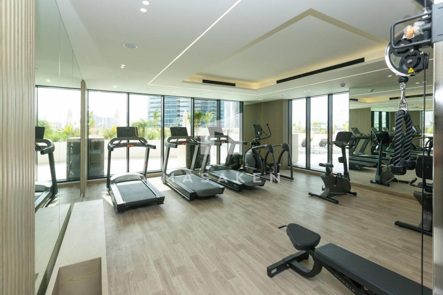 Apartment Spacious 3bedroom With Big Balcony In Jvc