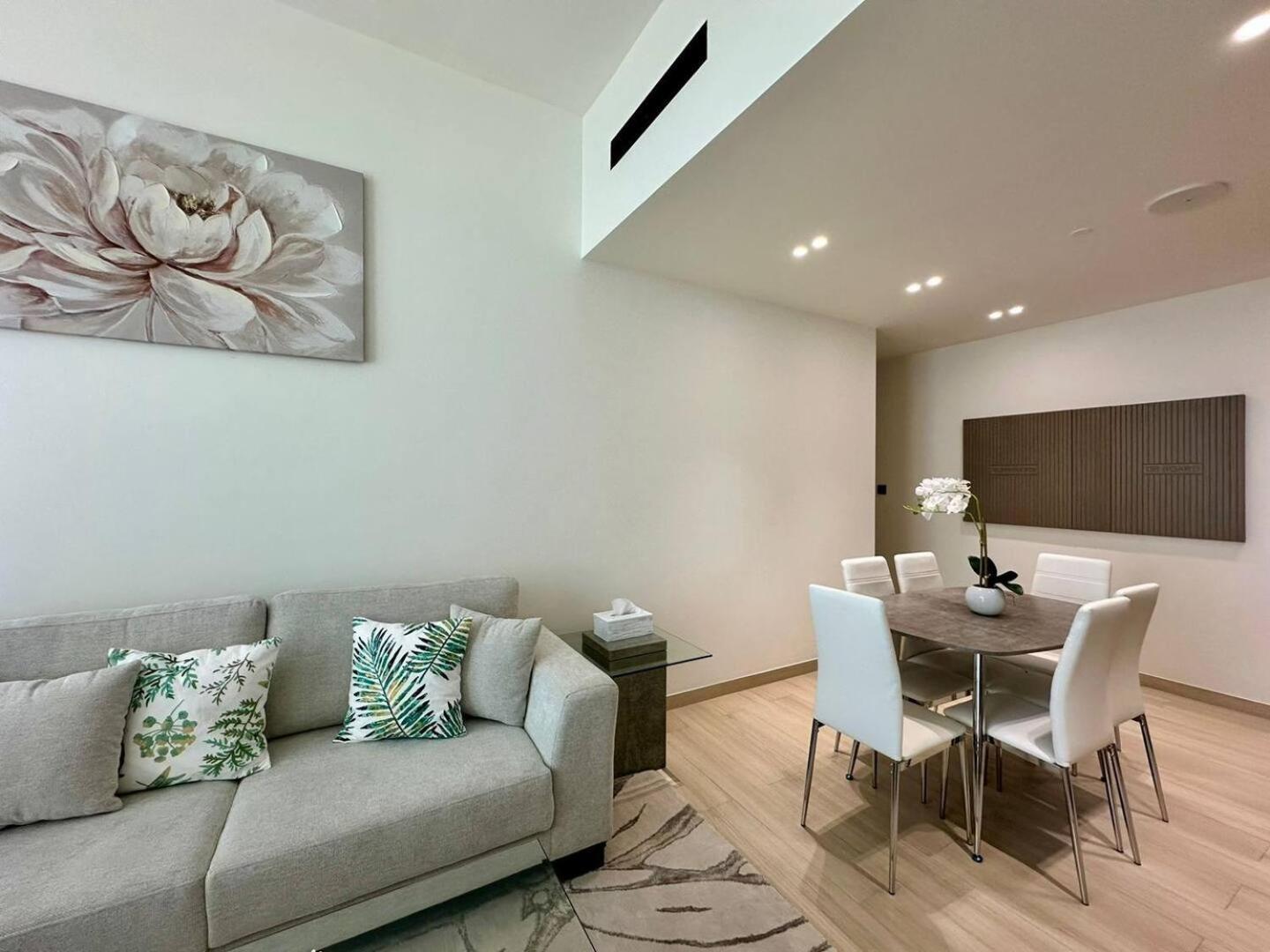 Spacious 3bedroom With Big Balcony In Jvc