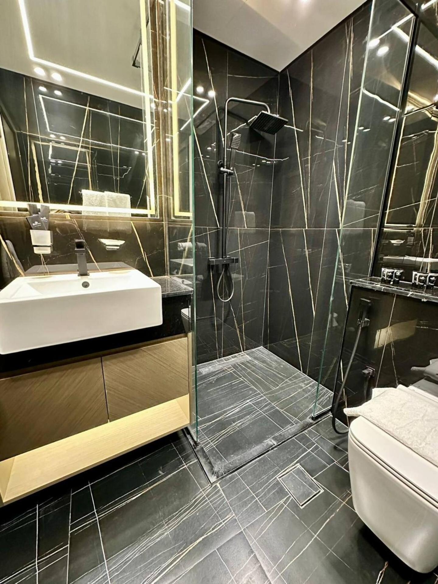 Spacious 3bedroom With Big Balcony In Jvc