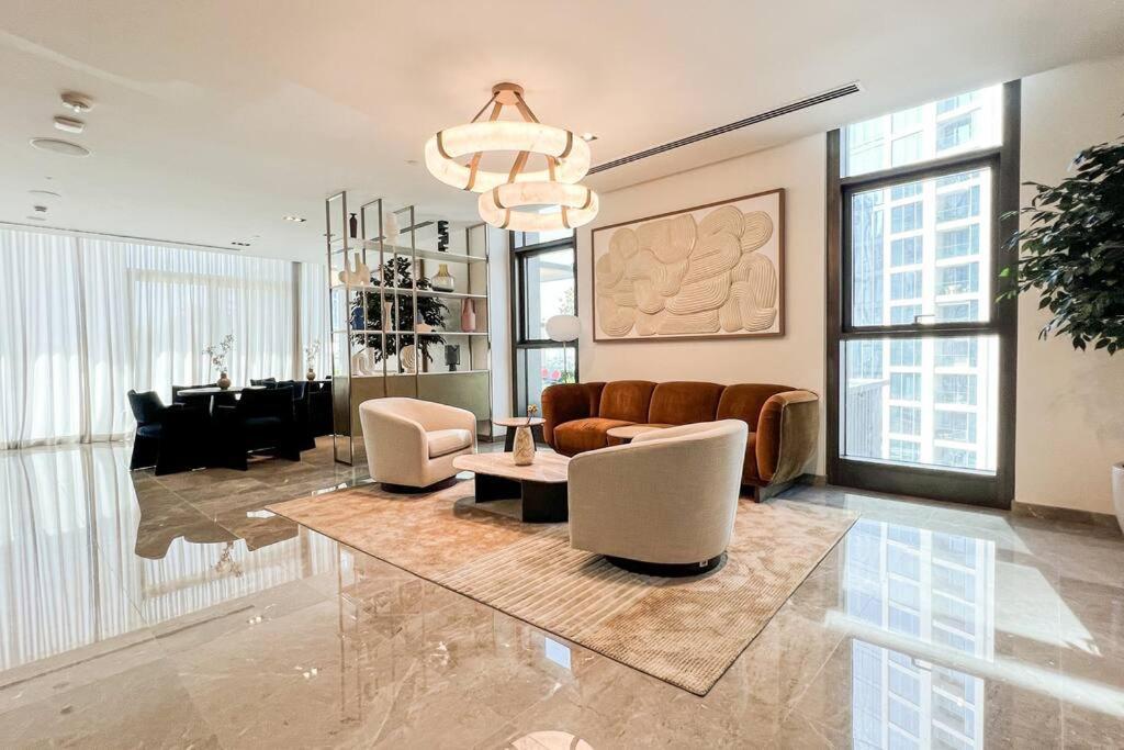 Elegant 1-bedroom Burj Khalifa View Burj Crown Dubai