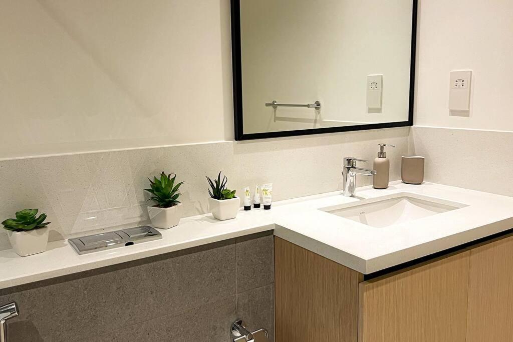 Apartment Elegant 1-bedroom Burj Khalifa View Burj Crown Dubai