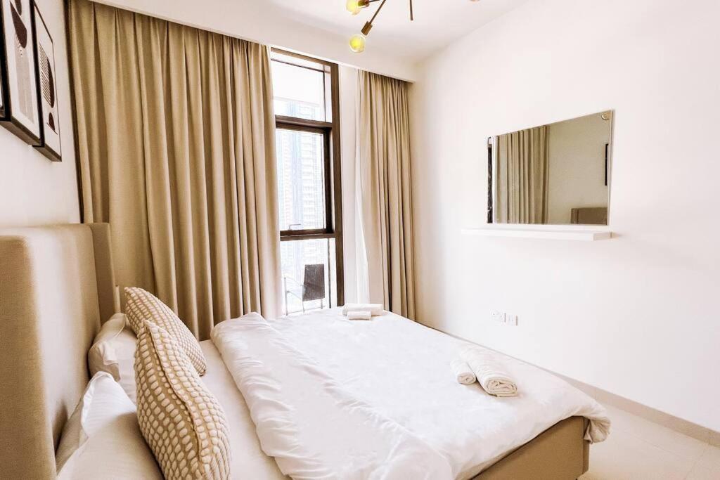 Apartment Elegant 1-bedroom Burj Khalifa View Burj Crown Dubai
